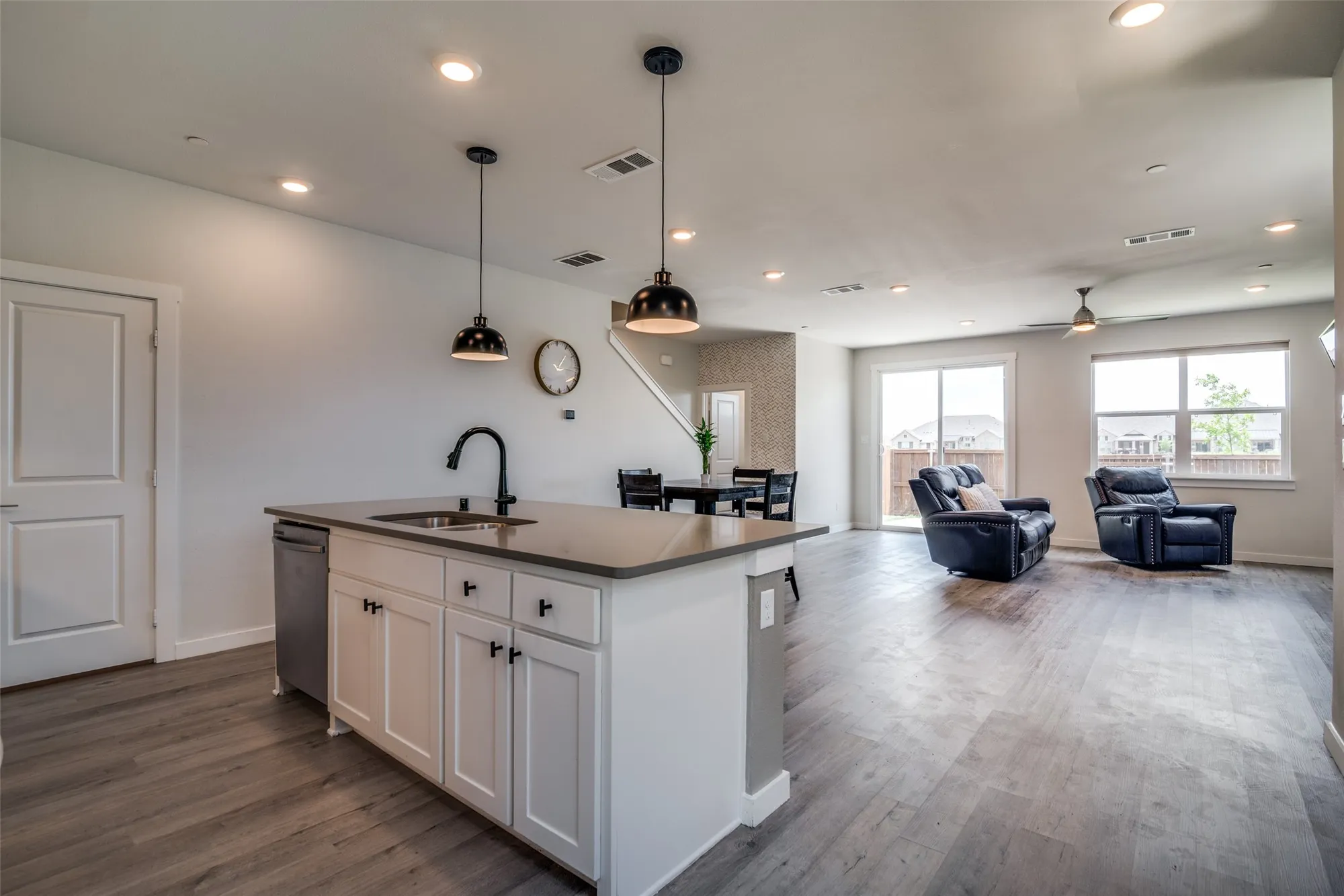 Property Slideshow image 9 of 25 | 619 laurel ln, Wylie, TX, 75098