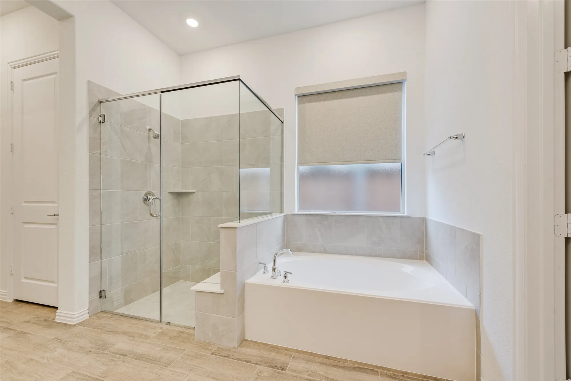 Property Slideshow image 19 of 32 | 4755 kings garden pkwy, Arlington, TX, 76005