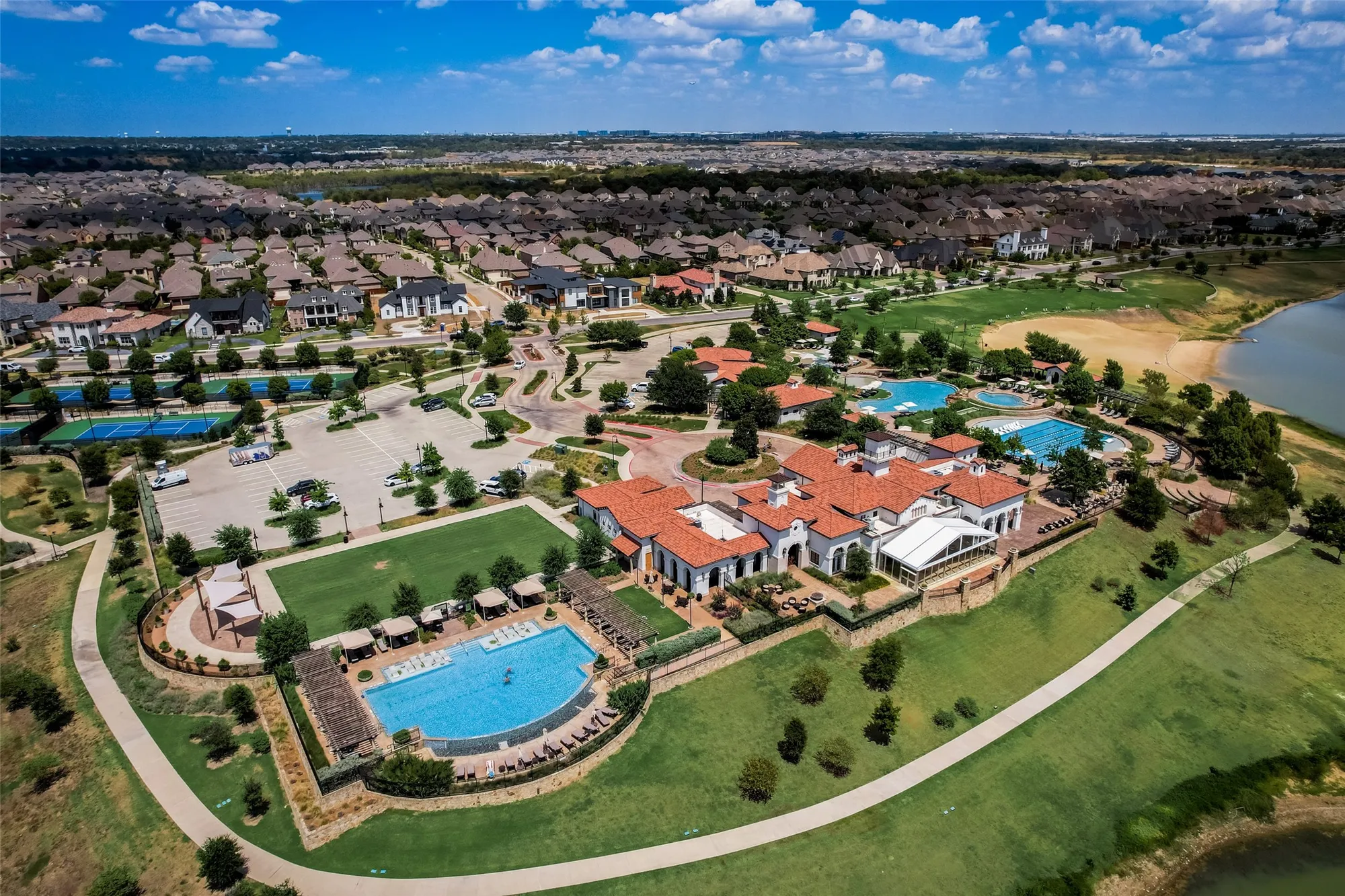 Property Slideshow image 29 of 32 | 4755 kings garden pkwy, Arlington, TX, 76005