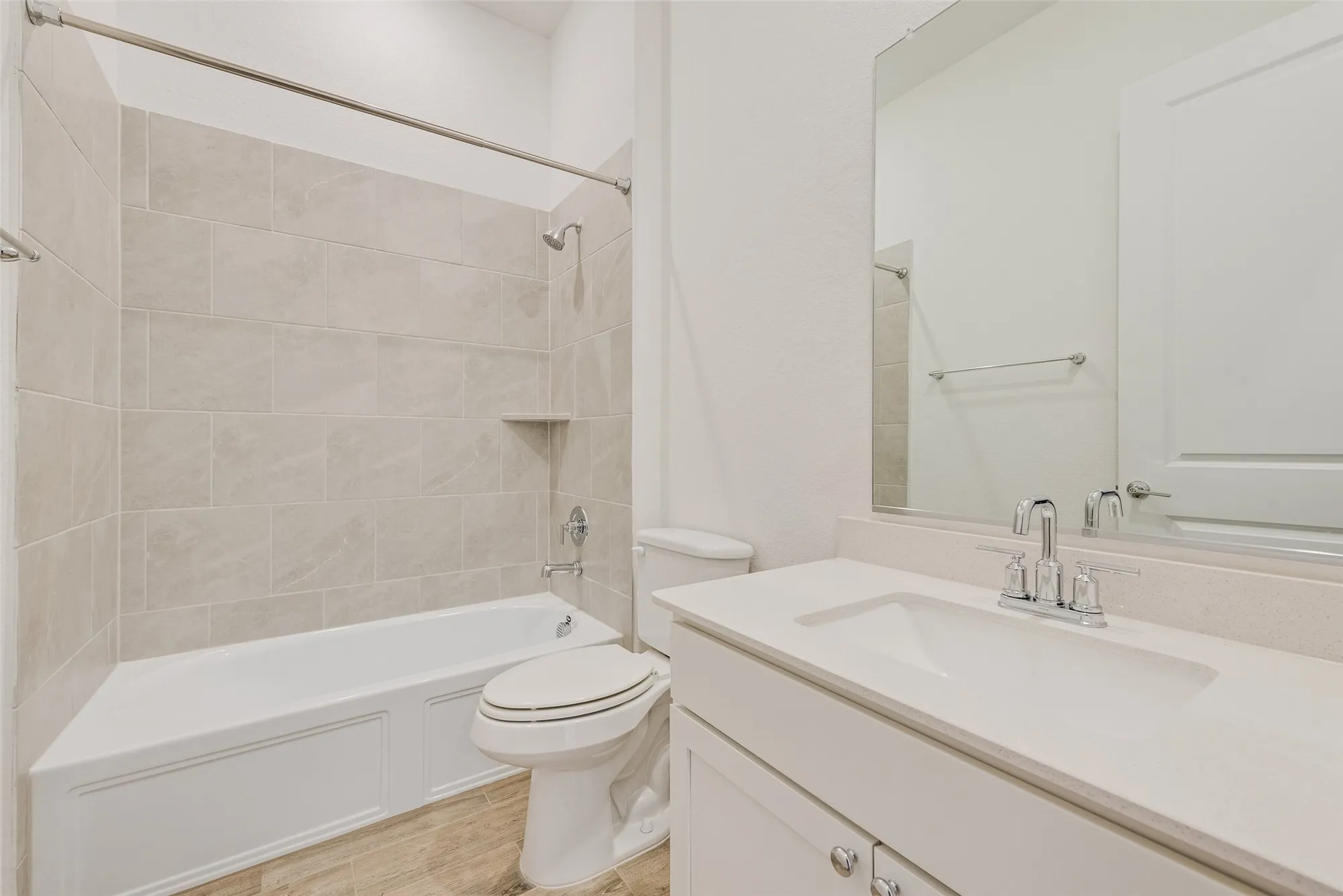 Property Slideshow image 23 of 32 | 4755 kings garden pkwy, Arlington, TX, 76005