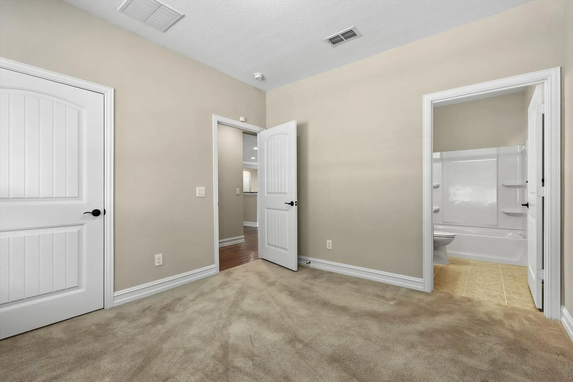 Property Slideshow image 18 of 40 | 6371 walnut hill ct, Frisco, TX, 75036