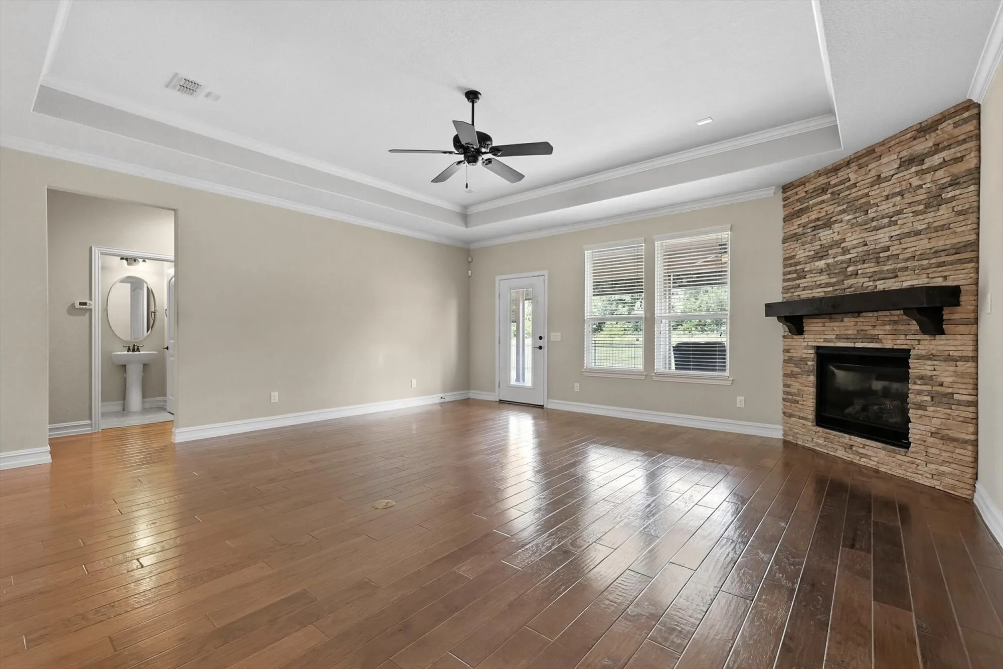 Property Slideshow image 11 of 40 | 6371 walnut hill ct, Frisco, TX, 75036