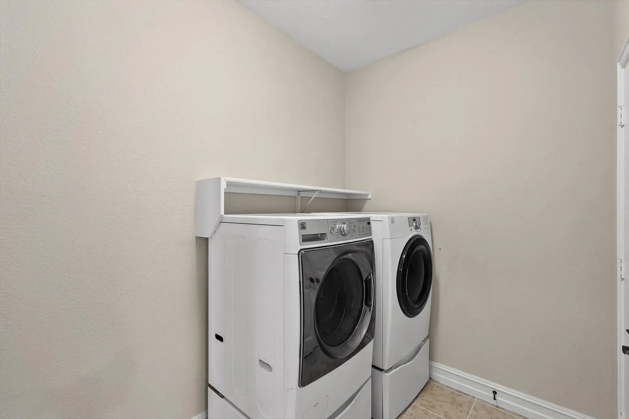 Property Slideshow image 20 of 40 | 6371 walnut hill ct, Frisco, TX, 75036