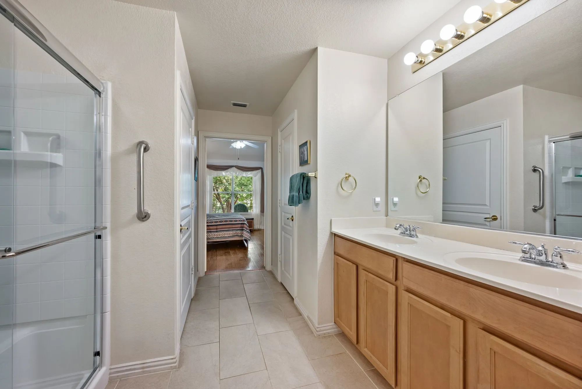 Property Slideshow image 9 of 15 | 1311 shinnecock ct, Fairview, TX, 75069