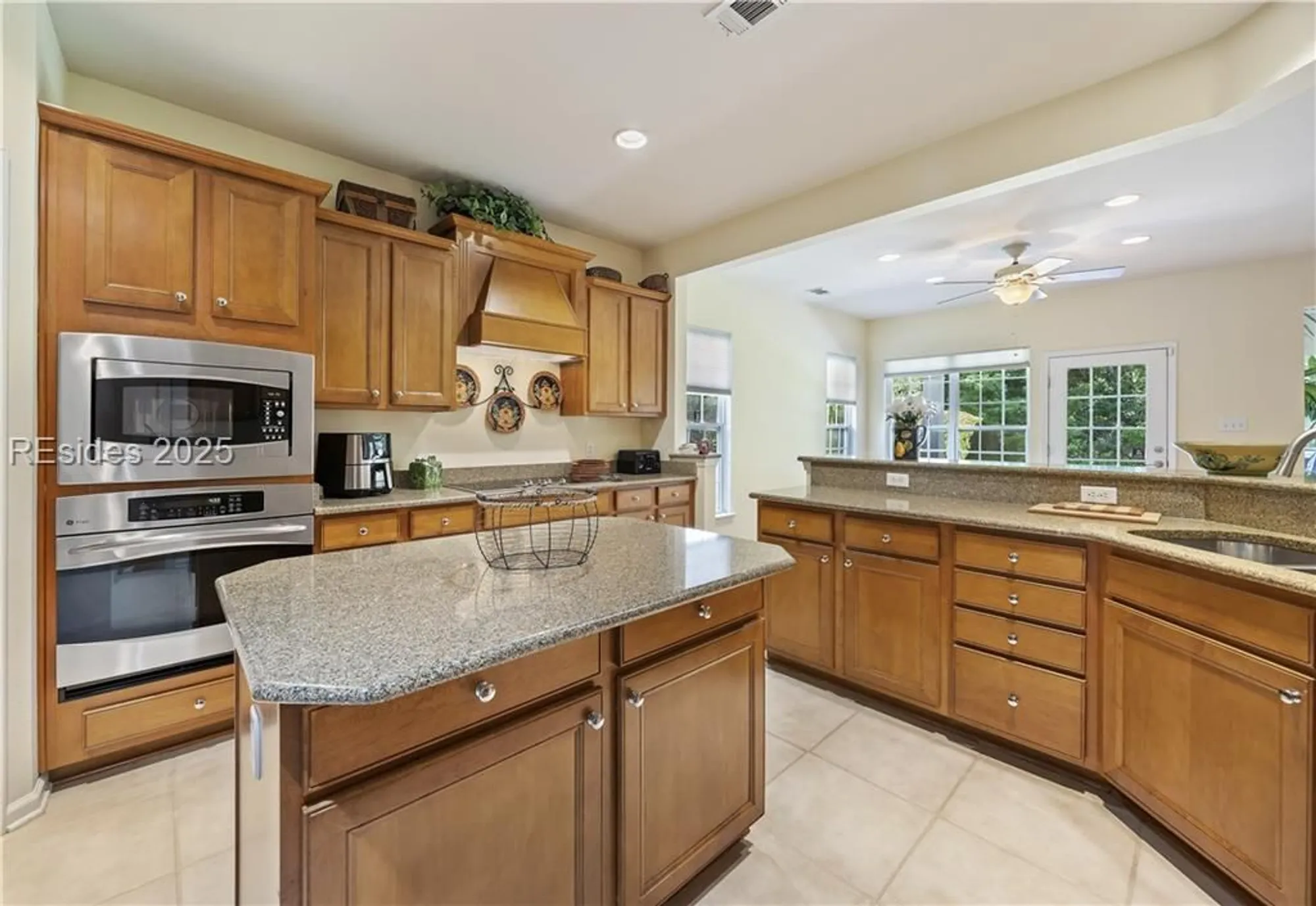 Property Slideshow image 24 of 50 | 10 camilla pink ct, Bluffton, SC, 29909