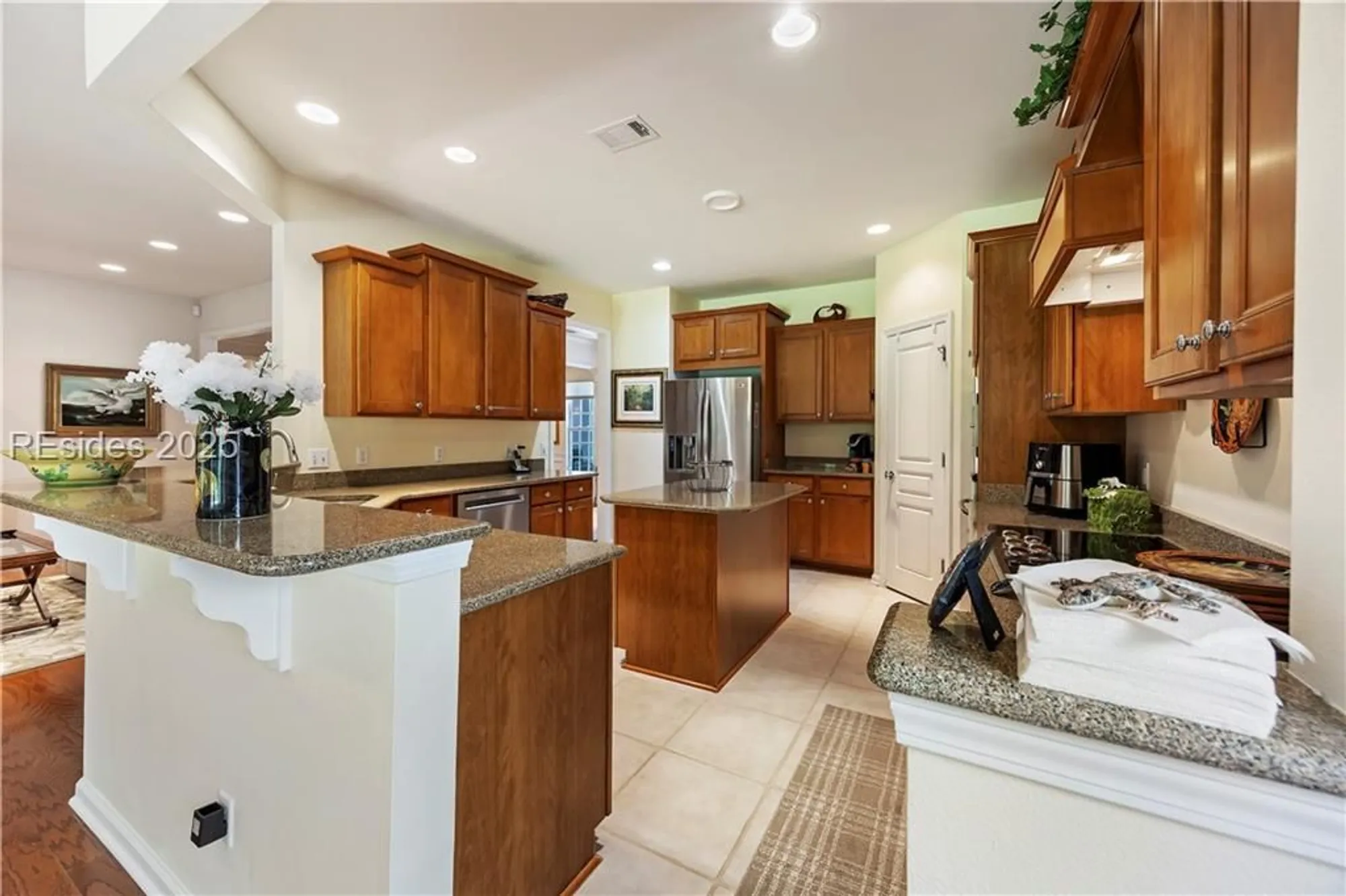 Property Slideshow image 22 of 50 | 10 camilla pink ct, Bluffton, SC, 29909