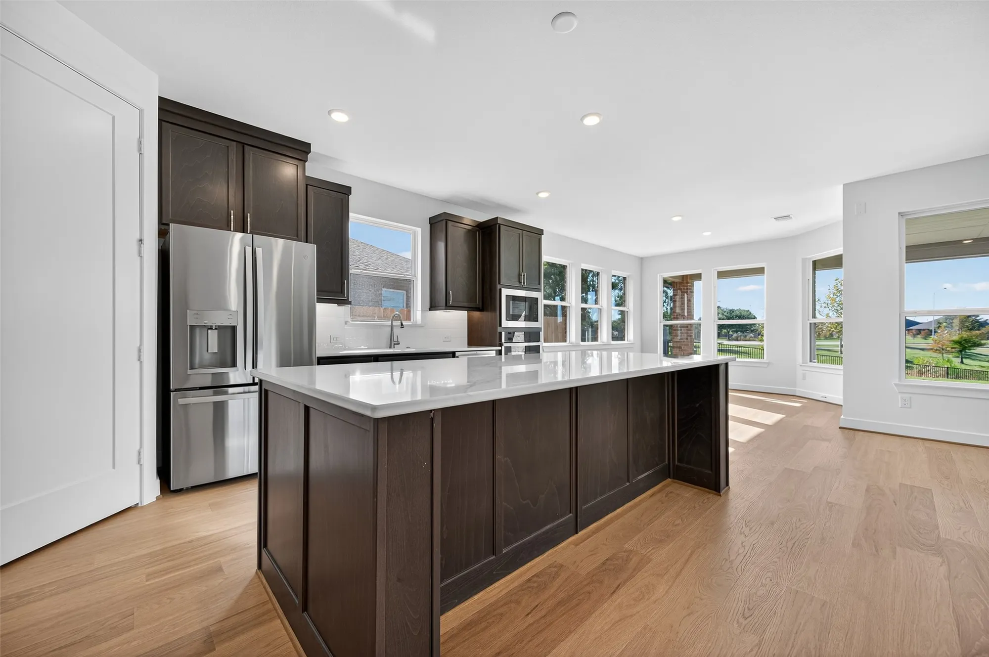 Property Slideshow image 14 of 42 | 5734 pedernales bend ln, Fulshear, TX, 77441