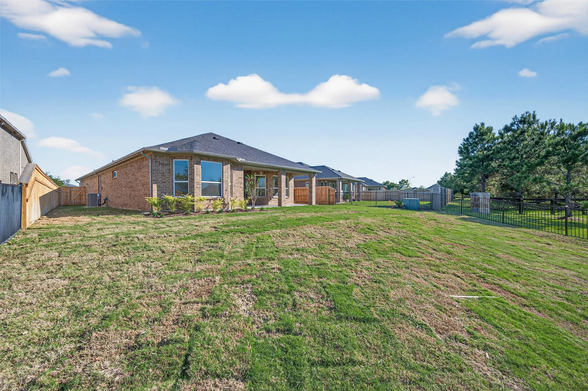 Property Slideshow image 30 of 42 | 5734 pedernales bend ln, Fulshear, TX, 77441