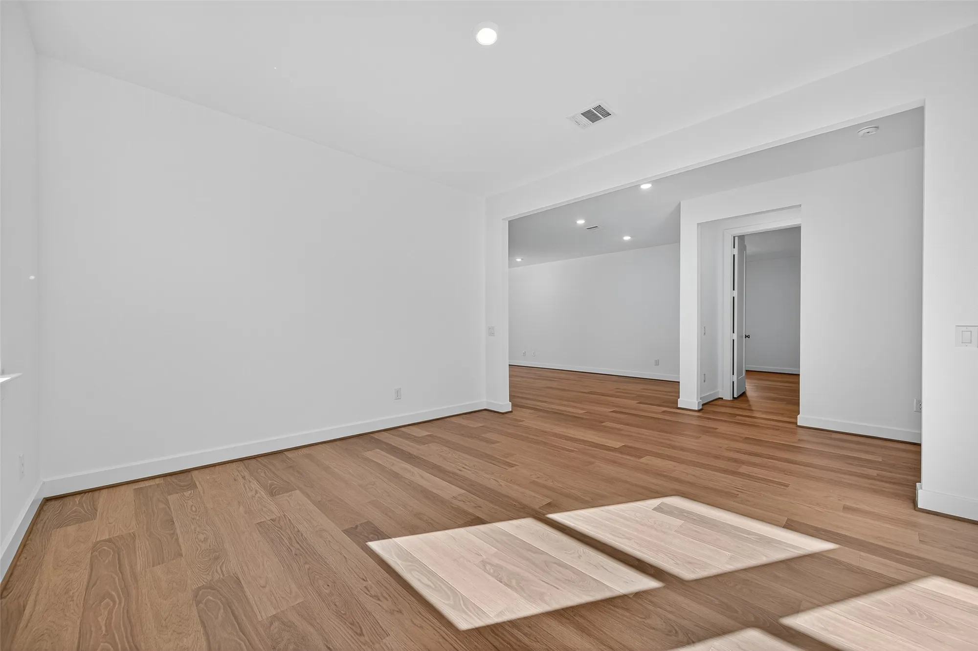 Property Slideshow image 7 of 42 | 5734 pedernales bend ln, Fulshear, TX, 77441