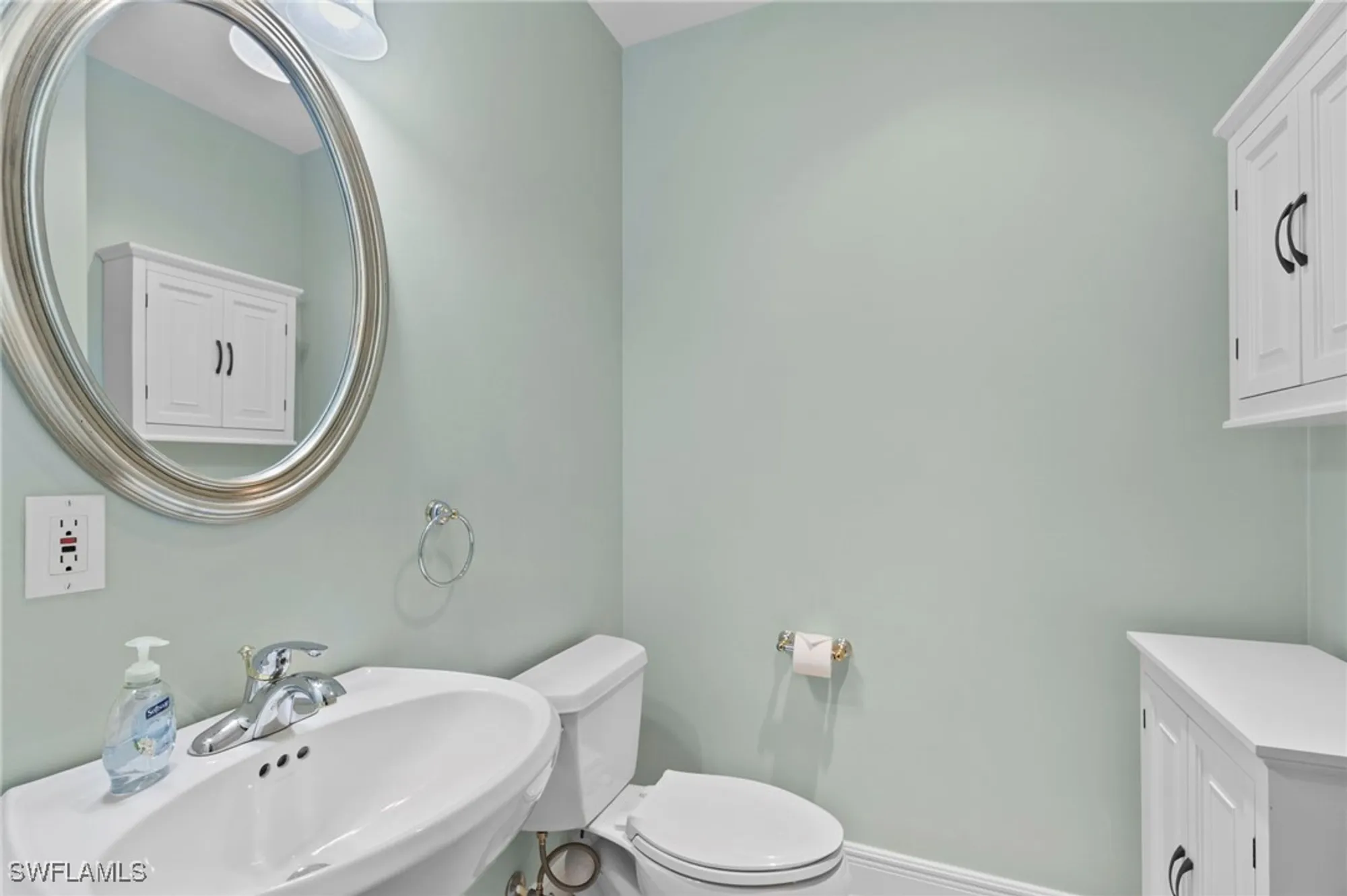 Property Slideshow image 14 of 17 | 570 el camino real apt 2303, Naples, FL, 34119