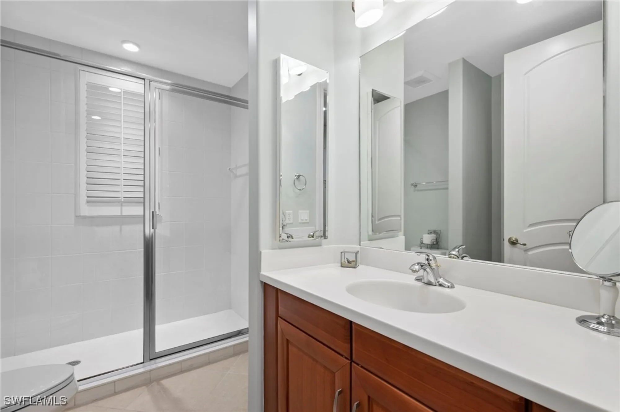 Property Slideshow image 13 of 17 | 570 el camino real apt 2303, Naples, FL, 34119