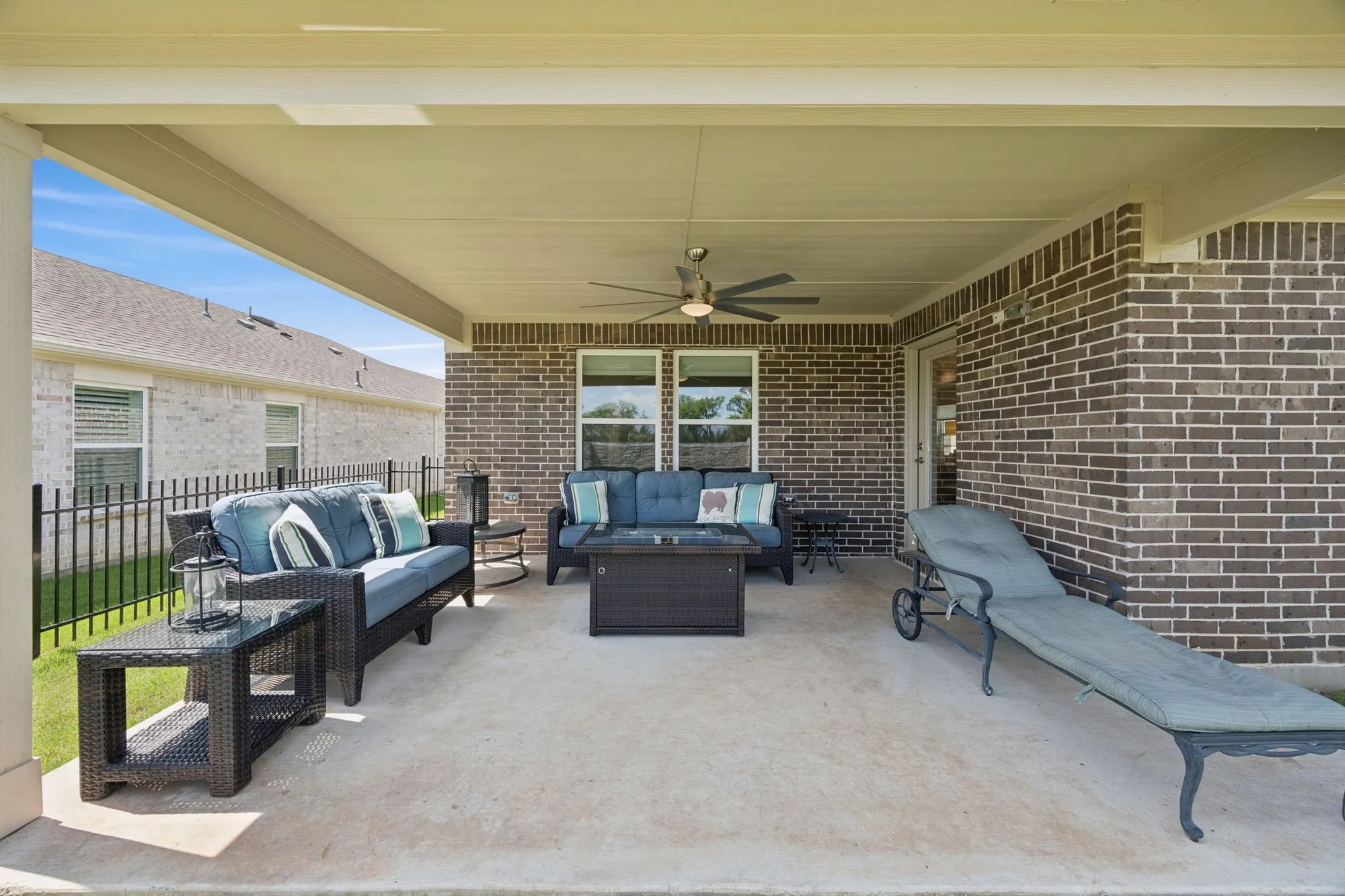 Property Slideshow image 28 of 35 | 401 long pines dr, Mckinney, TX, 75071