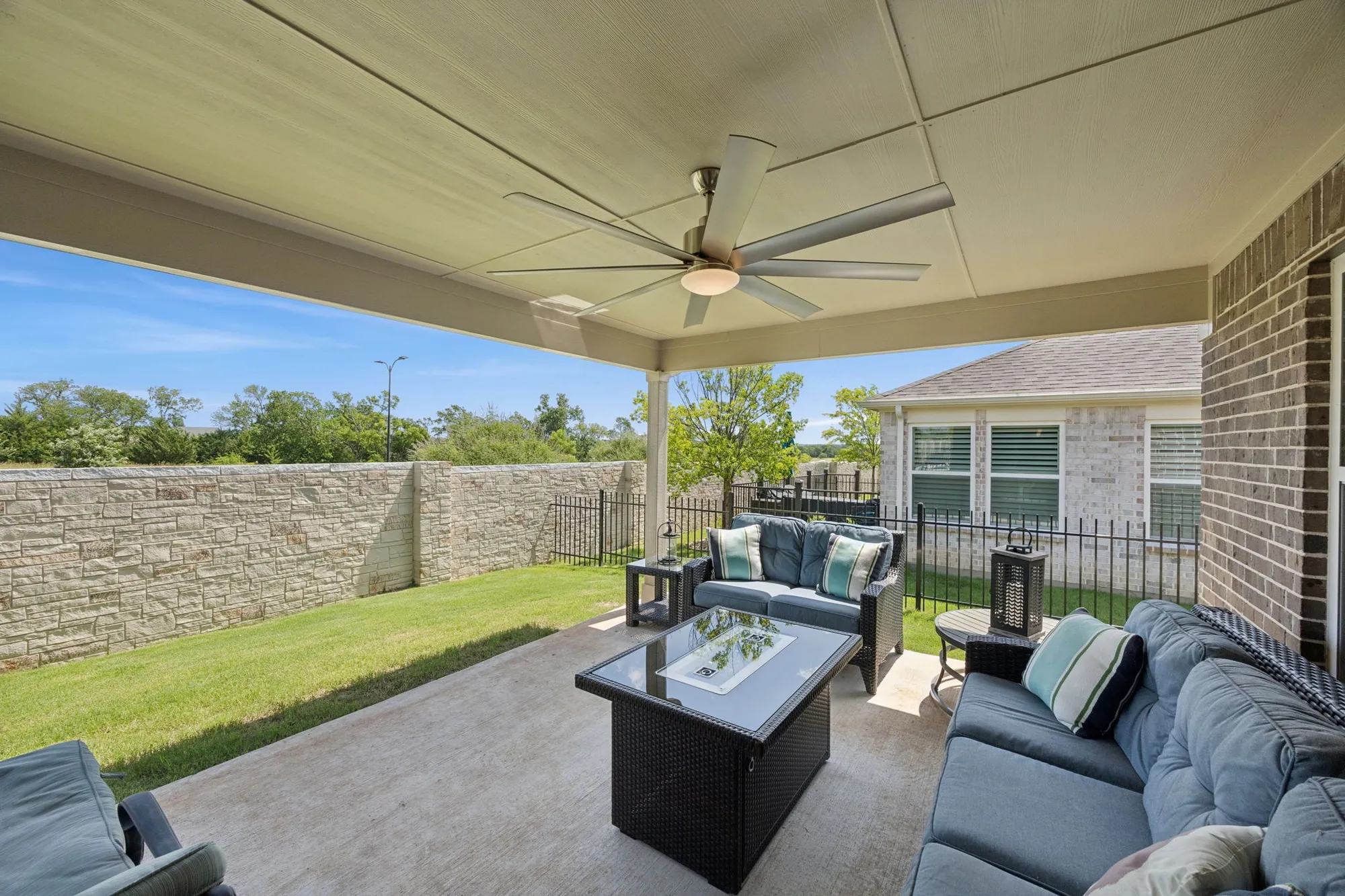 Property Slideshow image 29 of 35 | 401 long pines dr, Mckinney, TX, 75071