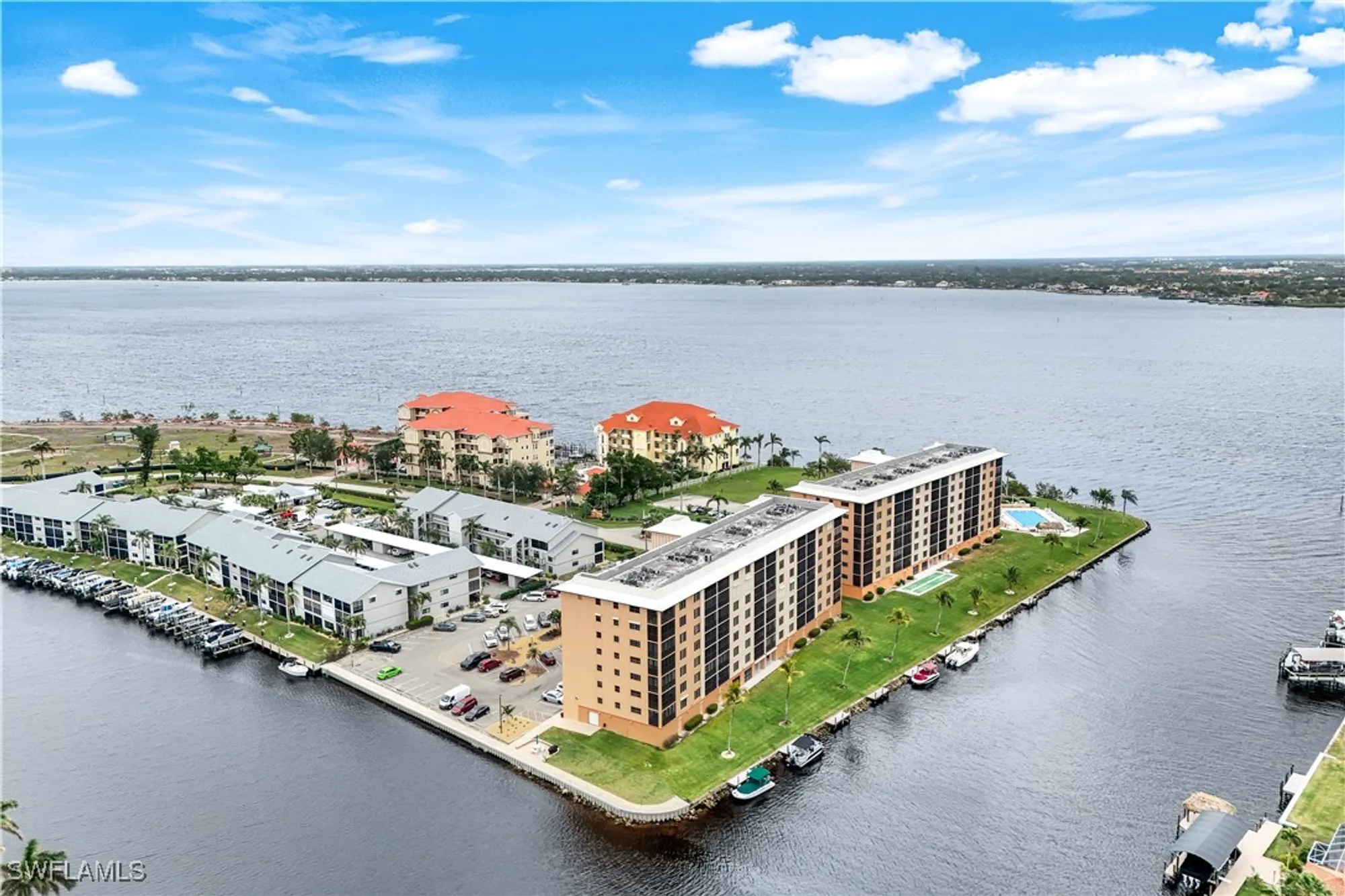 Property Slideshow image 29 of 35 | 4260 se 20th pl apt 206, Cape Coral, FL, 33904