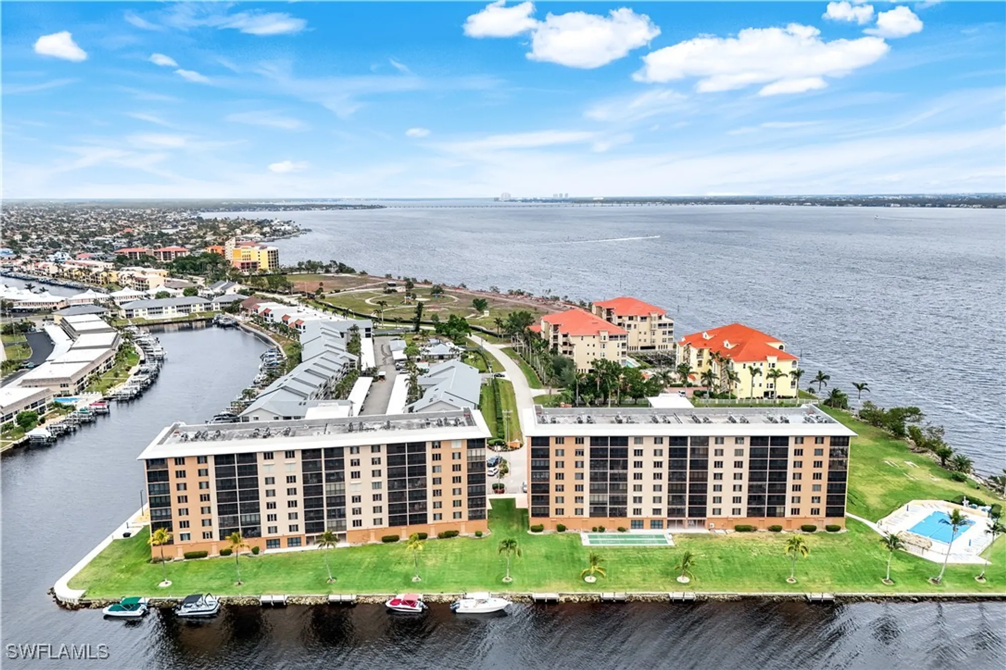 Property Slideshow image 30 of 35 | 4260 se 20th pl apt 206, Cape Coral, FL, 33904