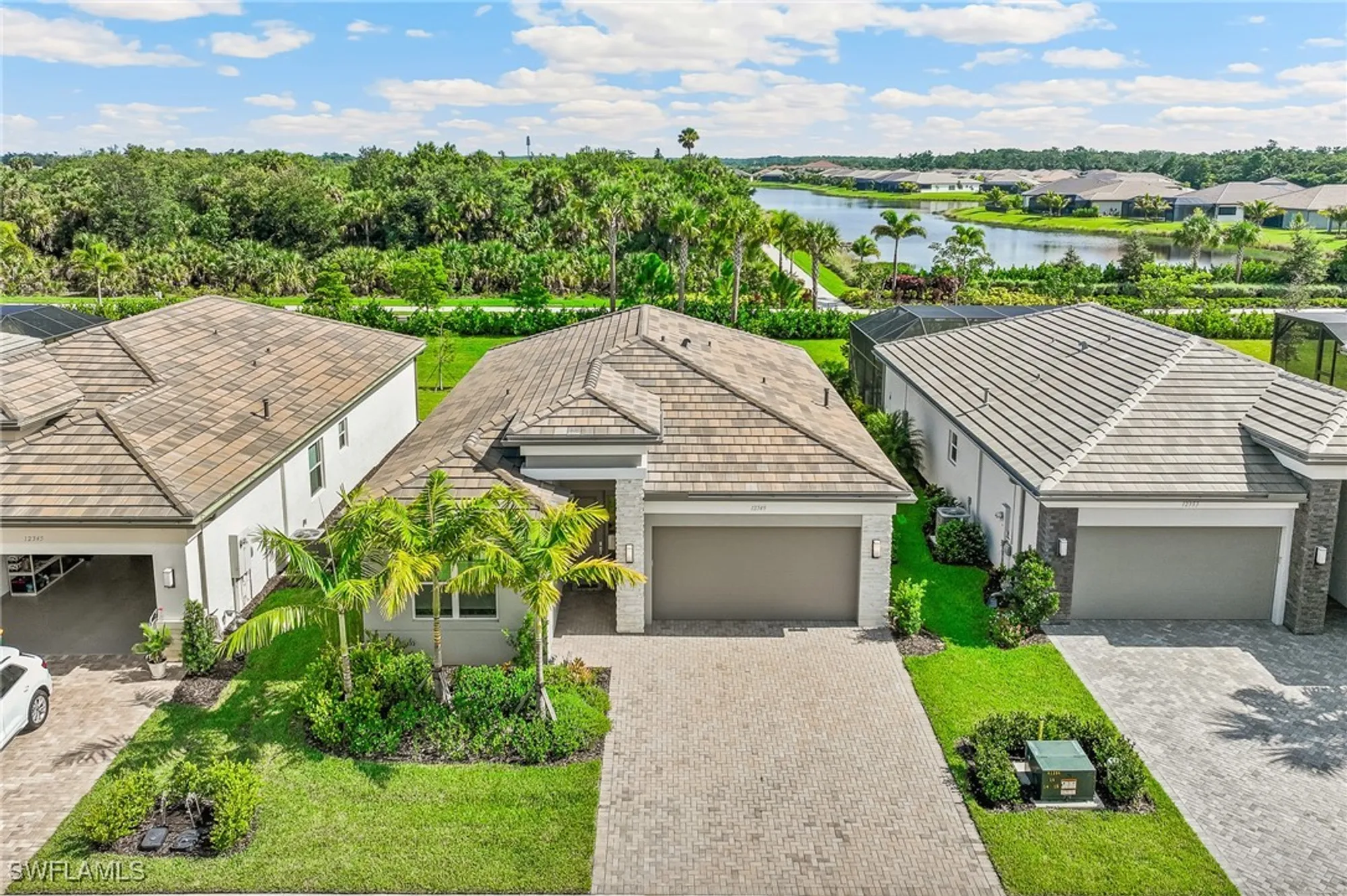 Property Slideshow image 2 of 39 | 12349 dahlia ct, Naples, FL, 34120