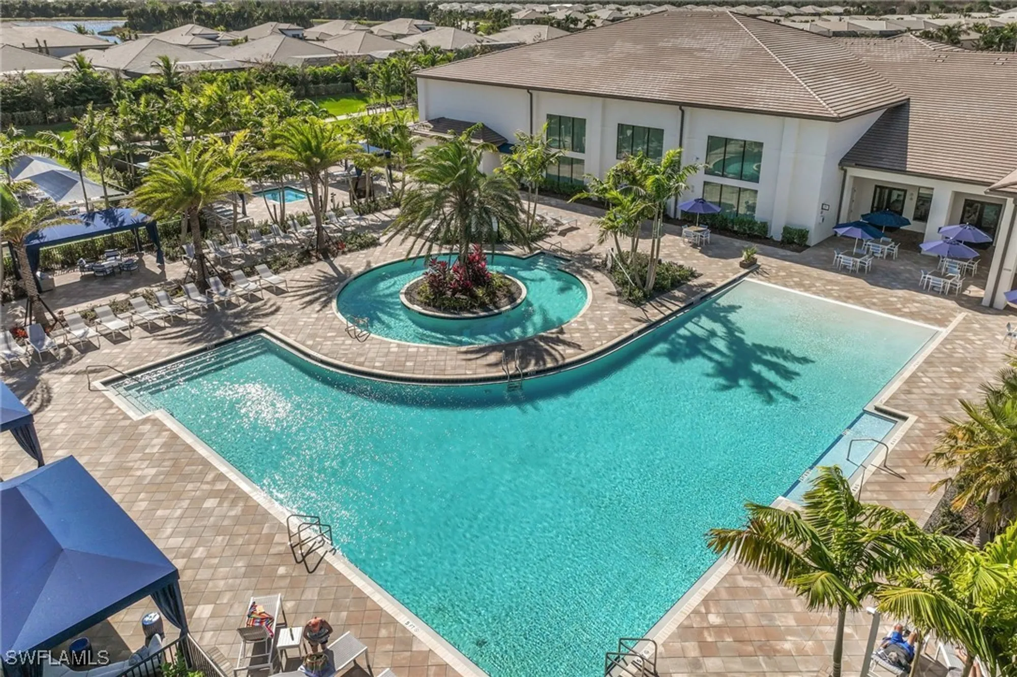 Property Slideshow image 34 of 39 | 12349 dahlia ct, Naples, FL, 34120