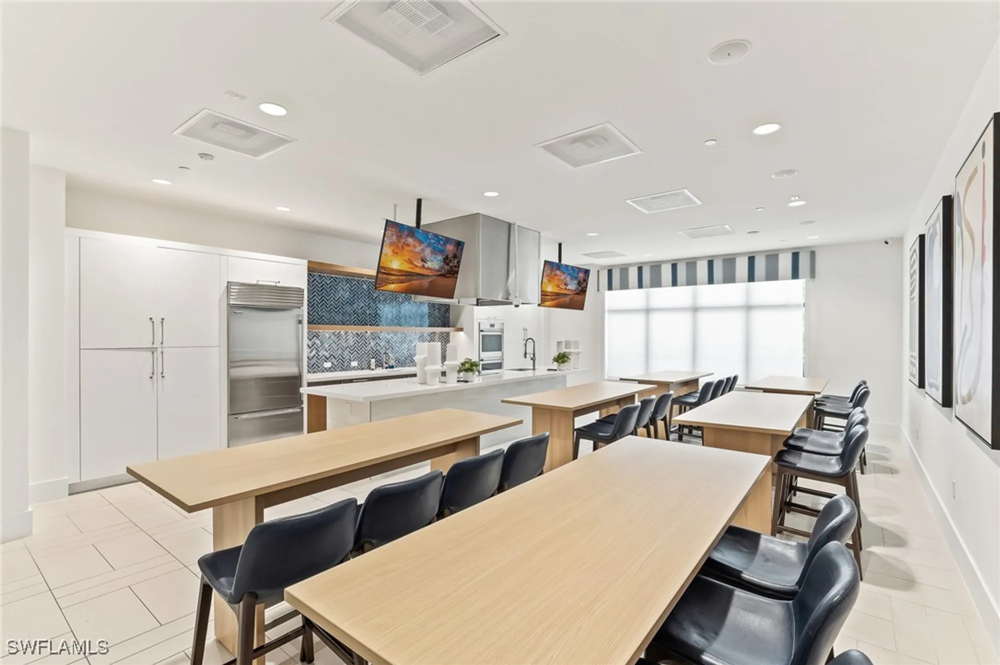 Property Slideshow image 30 of 39 | 12349 dahlia ct, Naples, FL, 34120