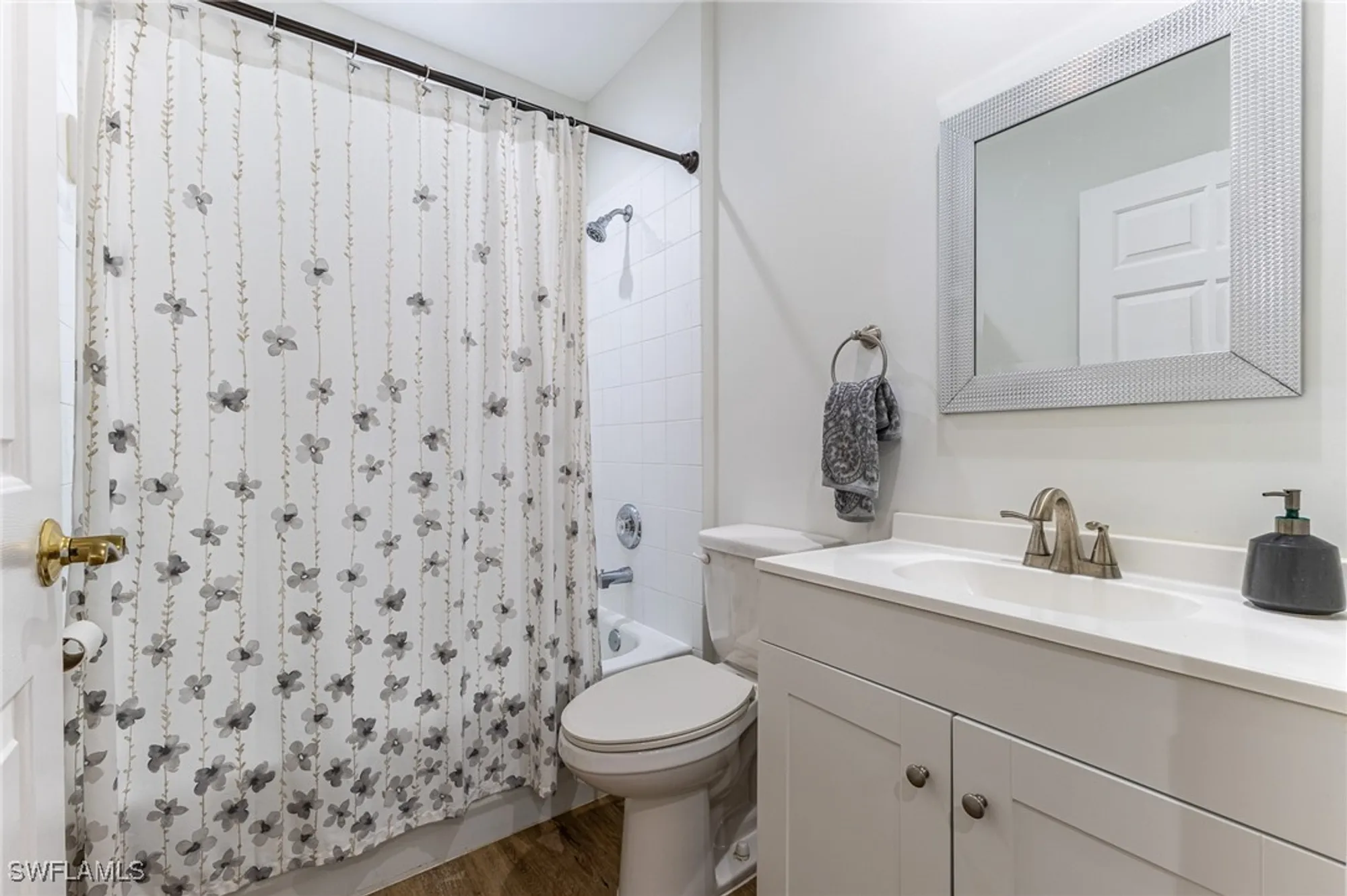 Property Slideshow image 10 of 22 | 3975 deer crossing ct apt 102, Naples, FL, 34114