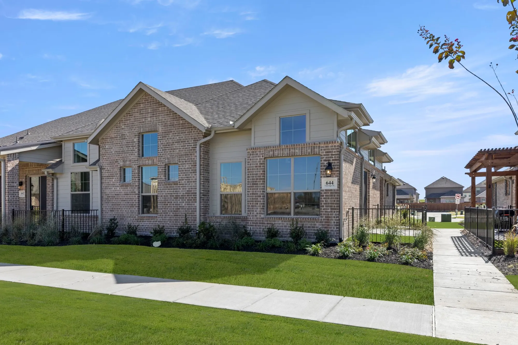 Property Slideshow image 2 of 28 | 644 oakridge dr, Wylie, TX, 75098