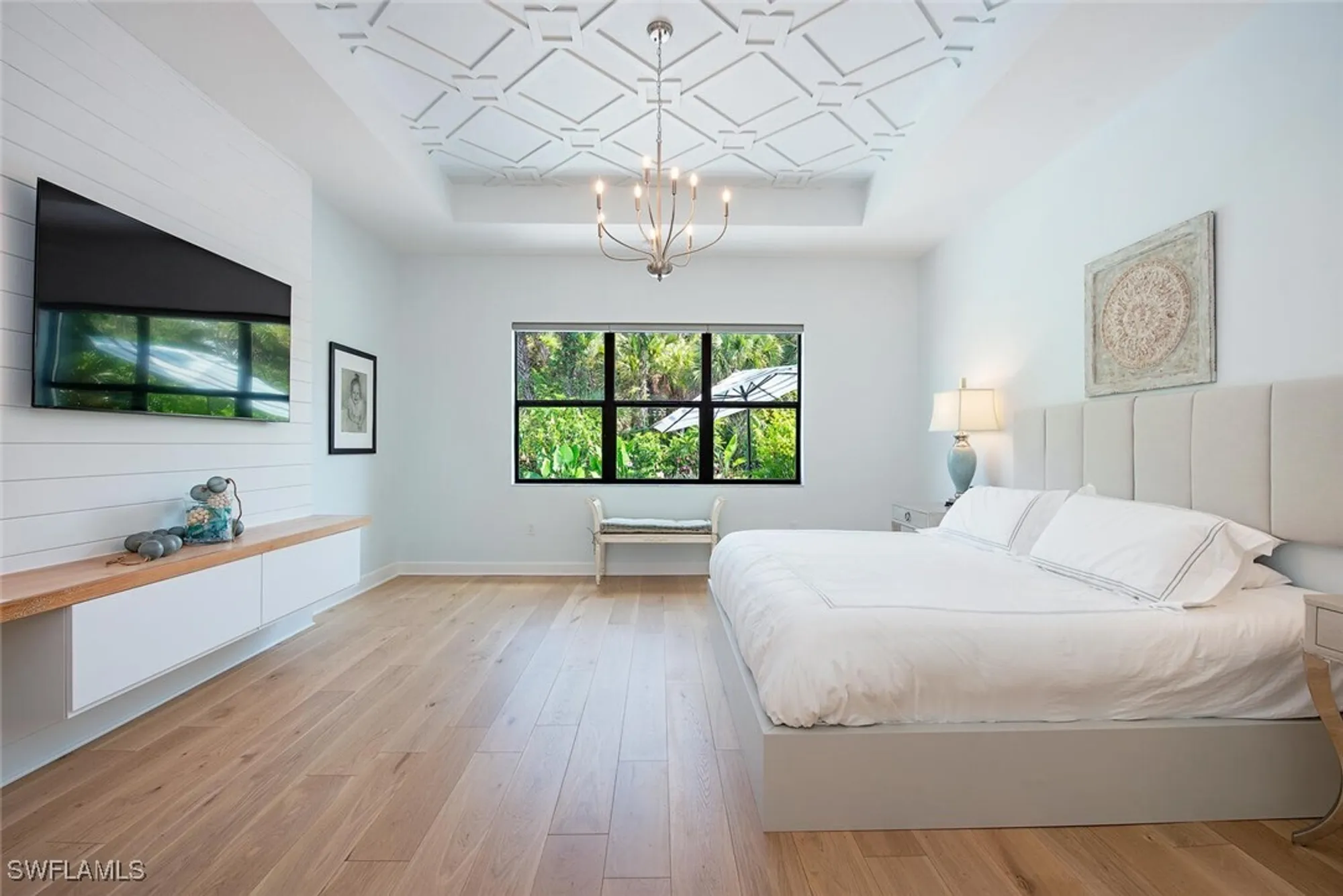 Property Slideshow image 19 of 42 | 12049 azalea way, Naples, FL, 34120