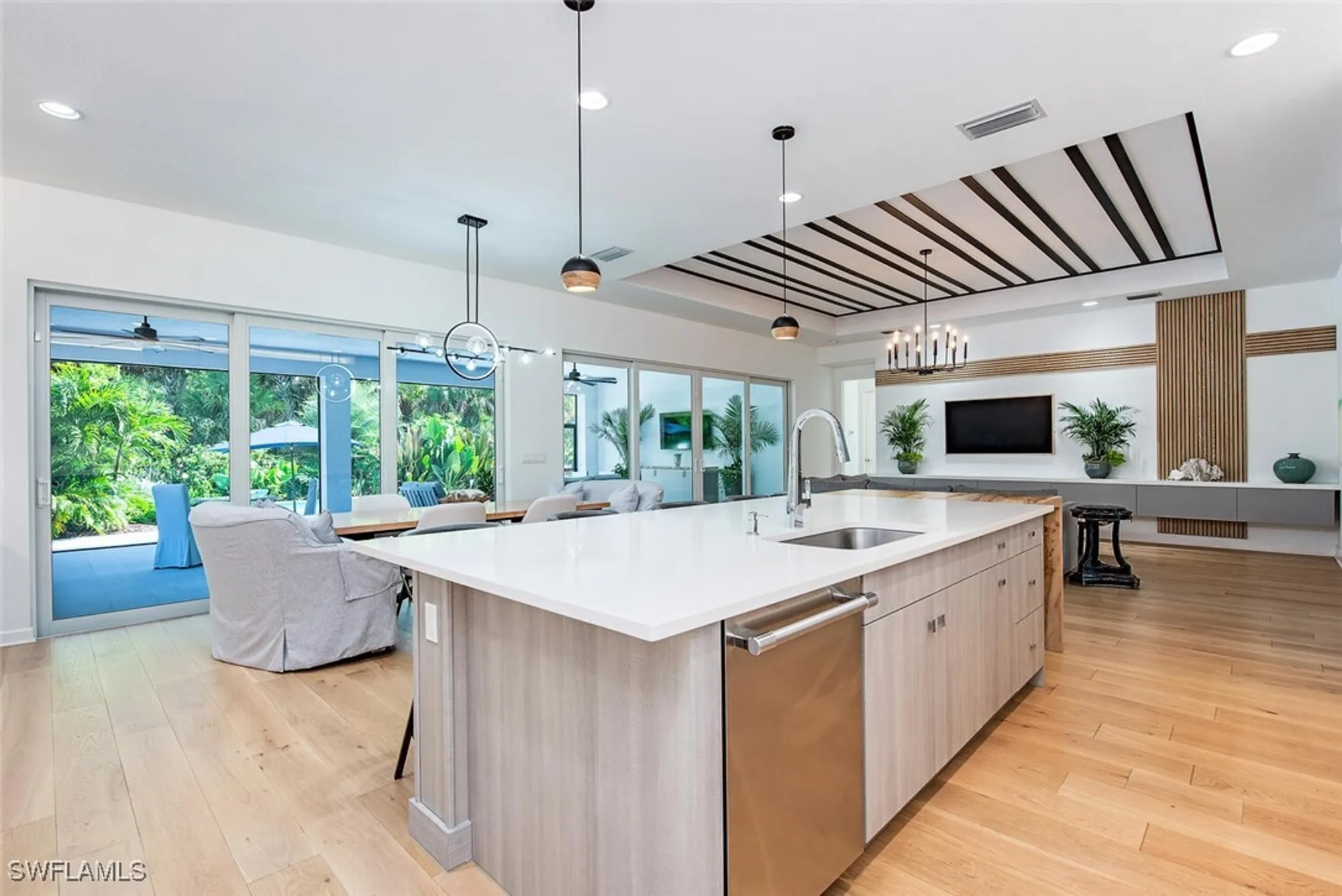 Property Slideshow image 11 of 42 | 12049 azalea way, Naples, FL, 34120