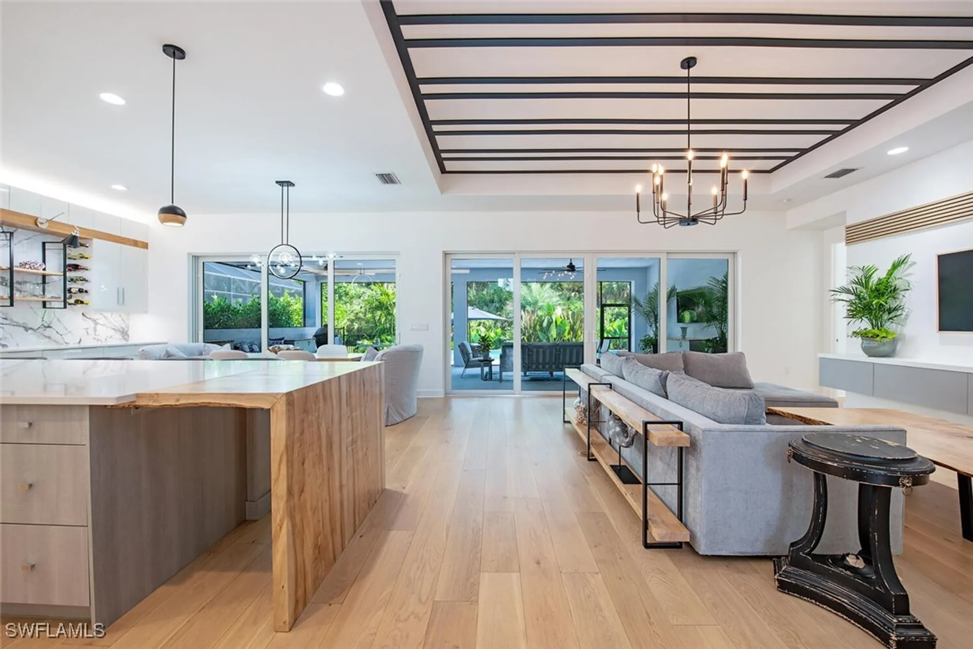 Property Slideshow image 12 of 42 | 12049 azalea way, Naples, FL, 34120