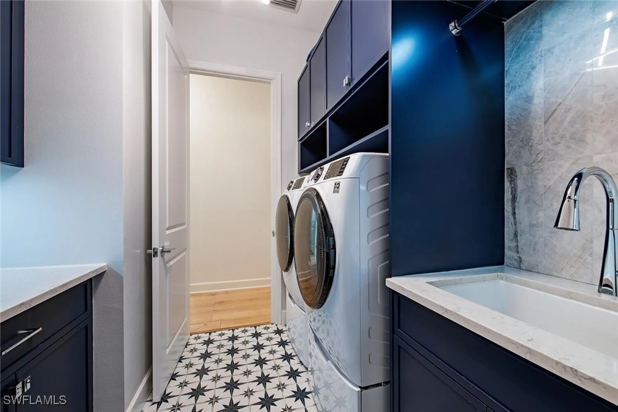 Property Slideshow image 31 of 42 | 12049 azalea way, Naples, FL, 34120