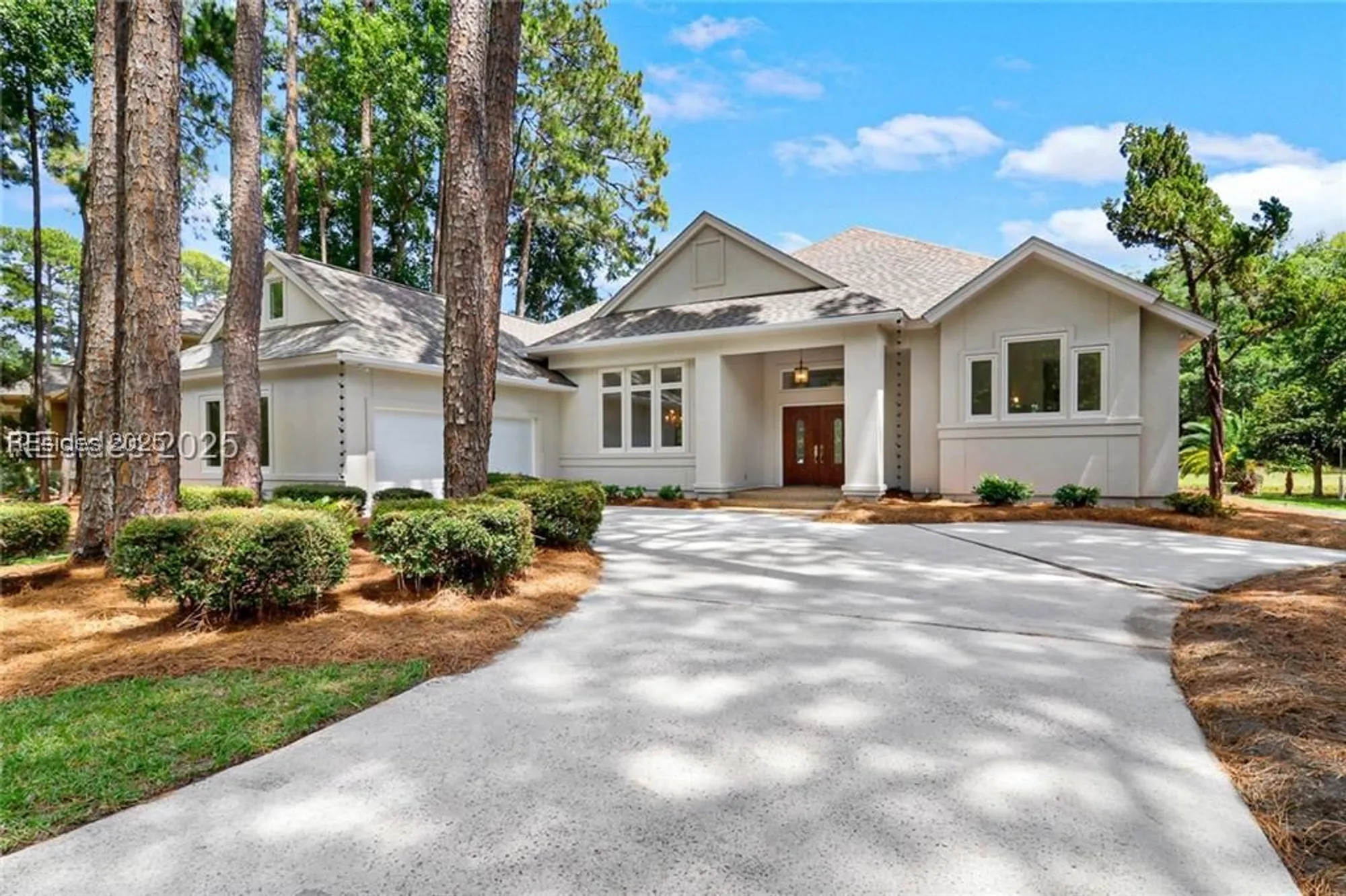 Property Slideshow image 1 of 65 | 8 branford ln, Hilton Head Island, SC, 29926