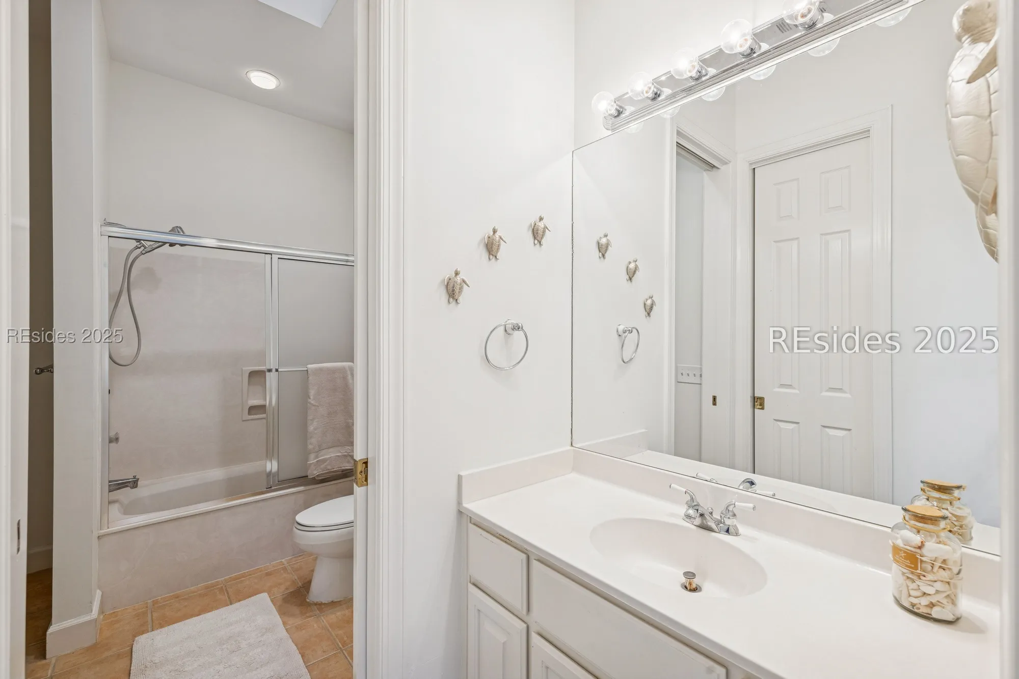 Property Slideshow image 45 of 65 | 8 branford ln, Hilton Head Island, SC, 29926