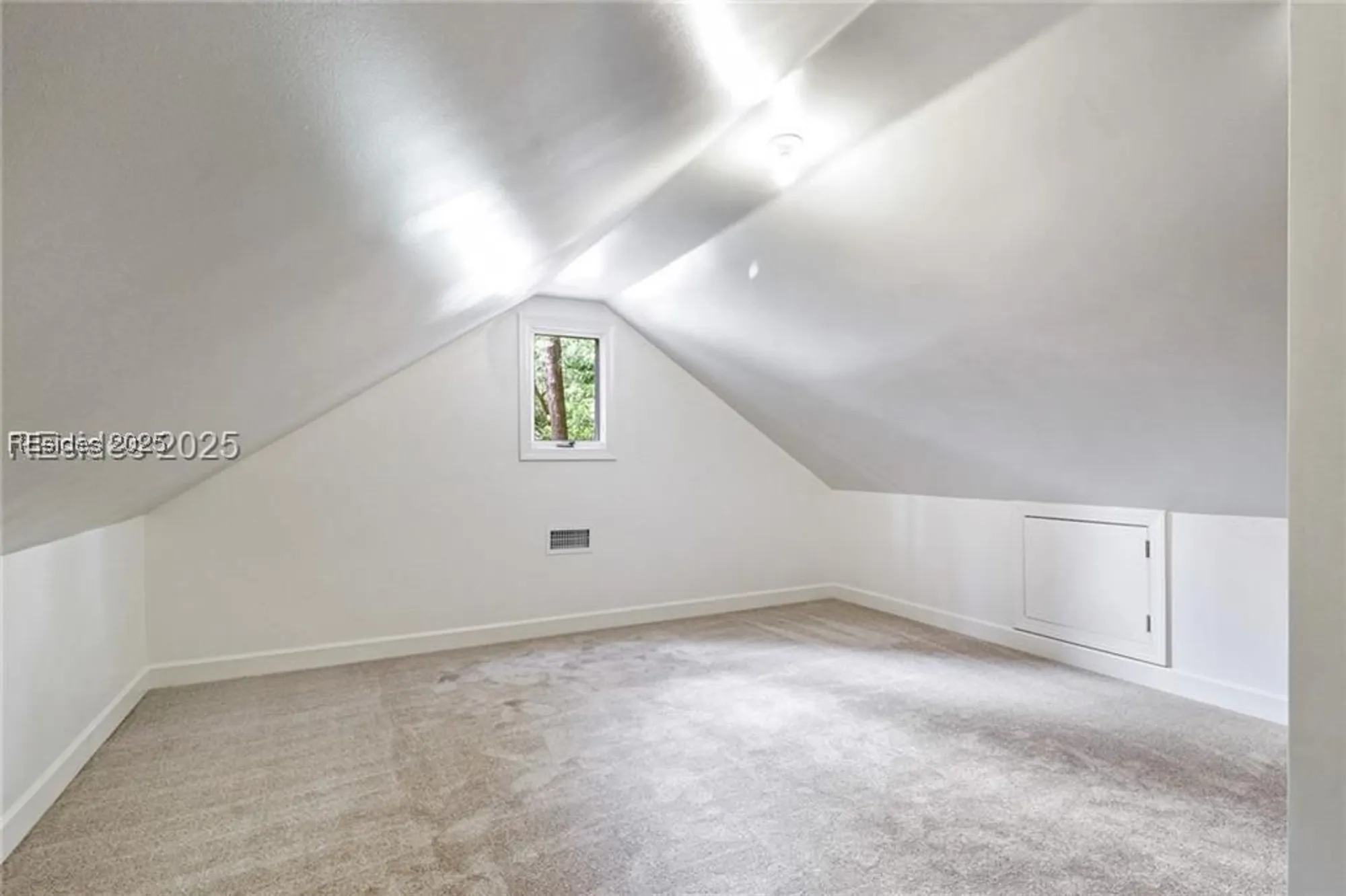 Property Slideshow image 49 of 65 | 8 branford ln, Hilton Head Island, SC, 29926