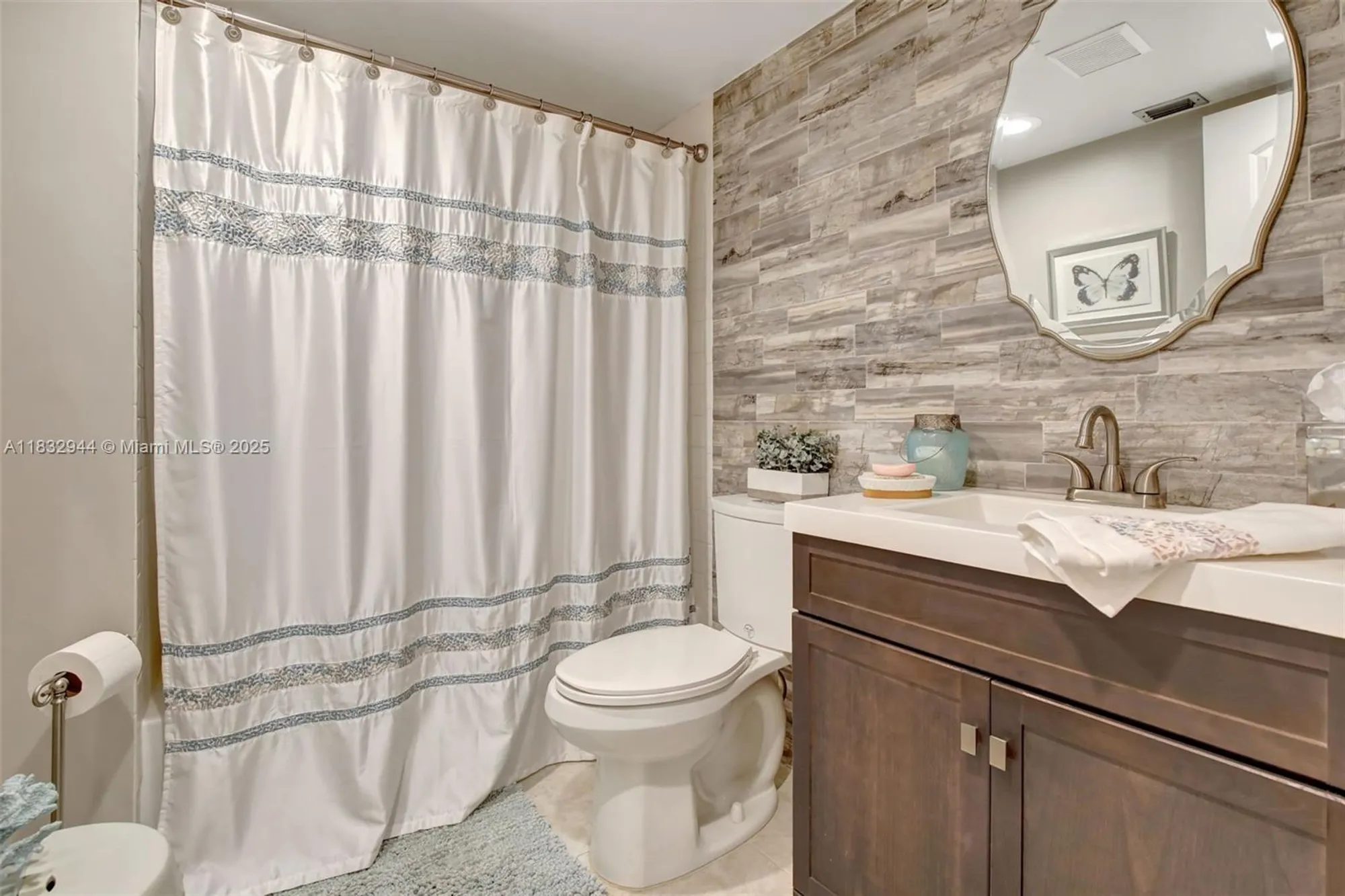 Property Slideshow image 14 of 47 | 800 sw 125th way apt 405o, Pembroke Pines, FL, 33027