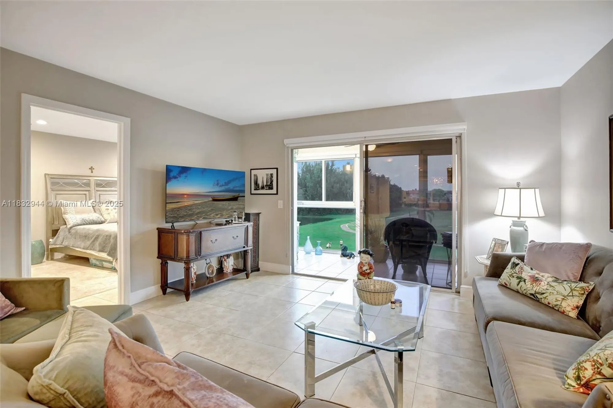 Property Slideshow image 18 of 47 | 800 sw 125th way apt 405o, Pembroke Pines, FL, 33027