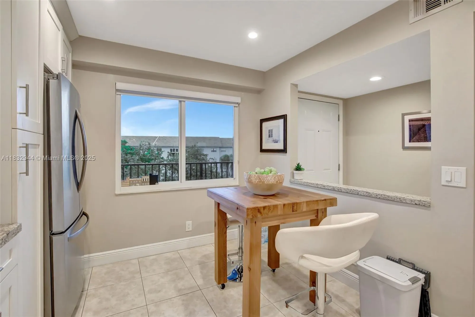 Property Slideshow image 11 of 47 | 800 sw 125th way apt 405o, Pembroke Pines, FL, 33027
