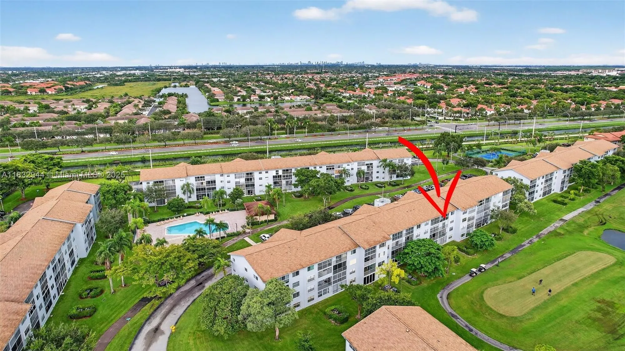 Property Slideshow image 4 of 47 | 800 sw 125th way apt 405o, Pembroke Pines, FL, 33027