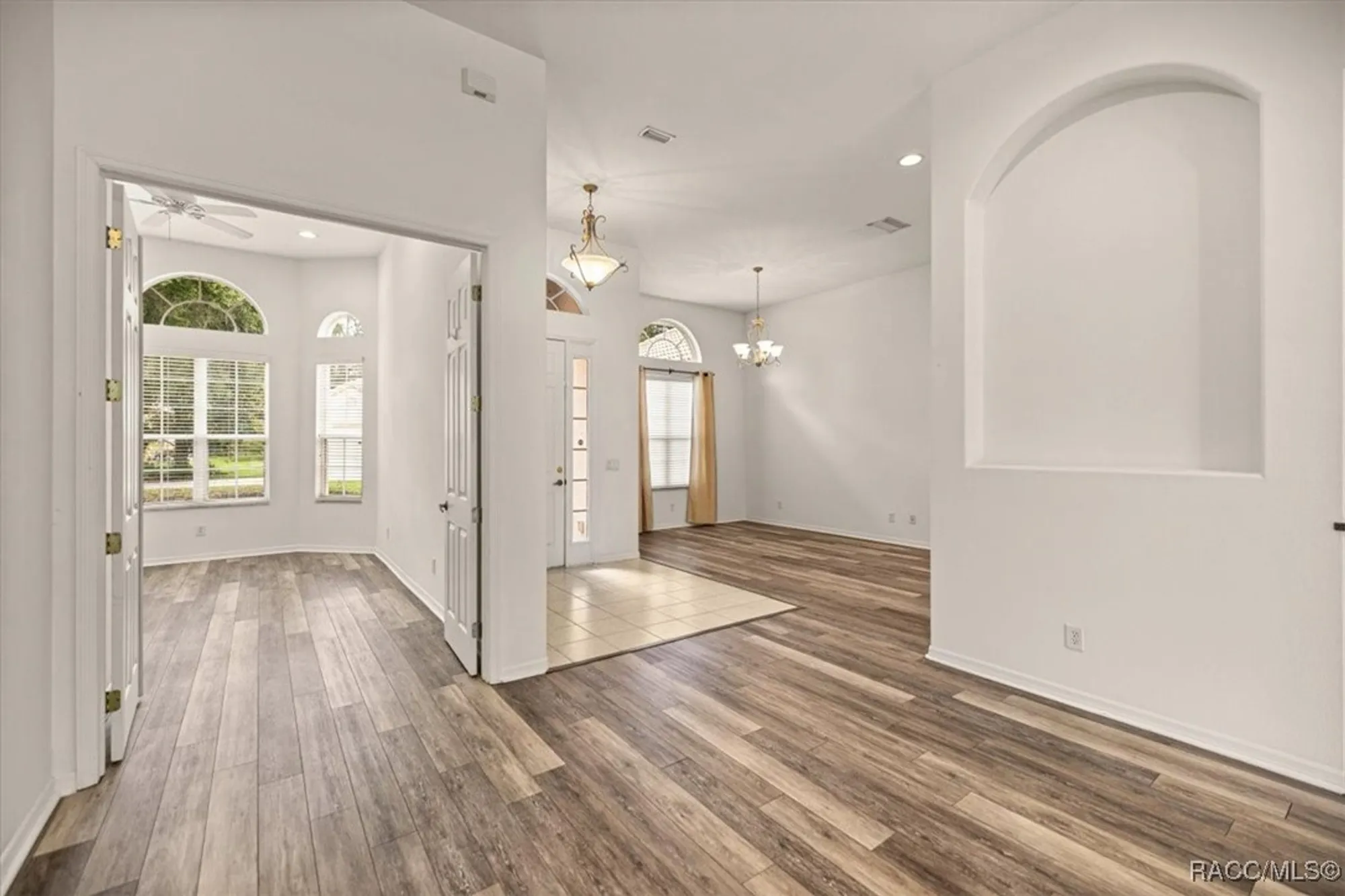 Property Slideshow image 8 of 52 | 1125 w beagle run loop, Hernando, FL, 34442