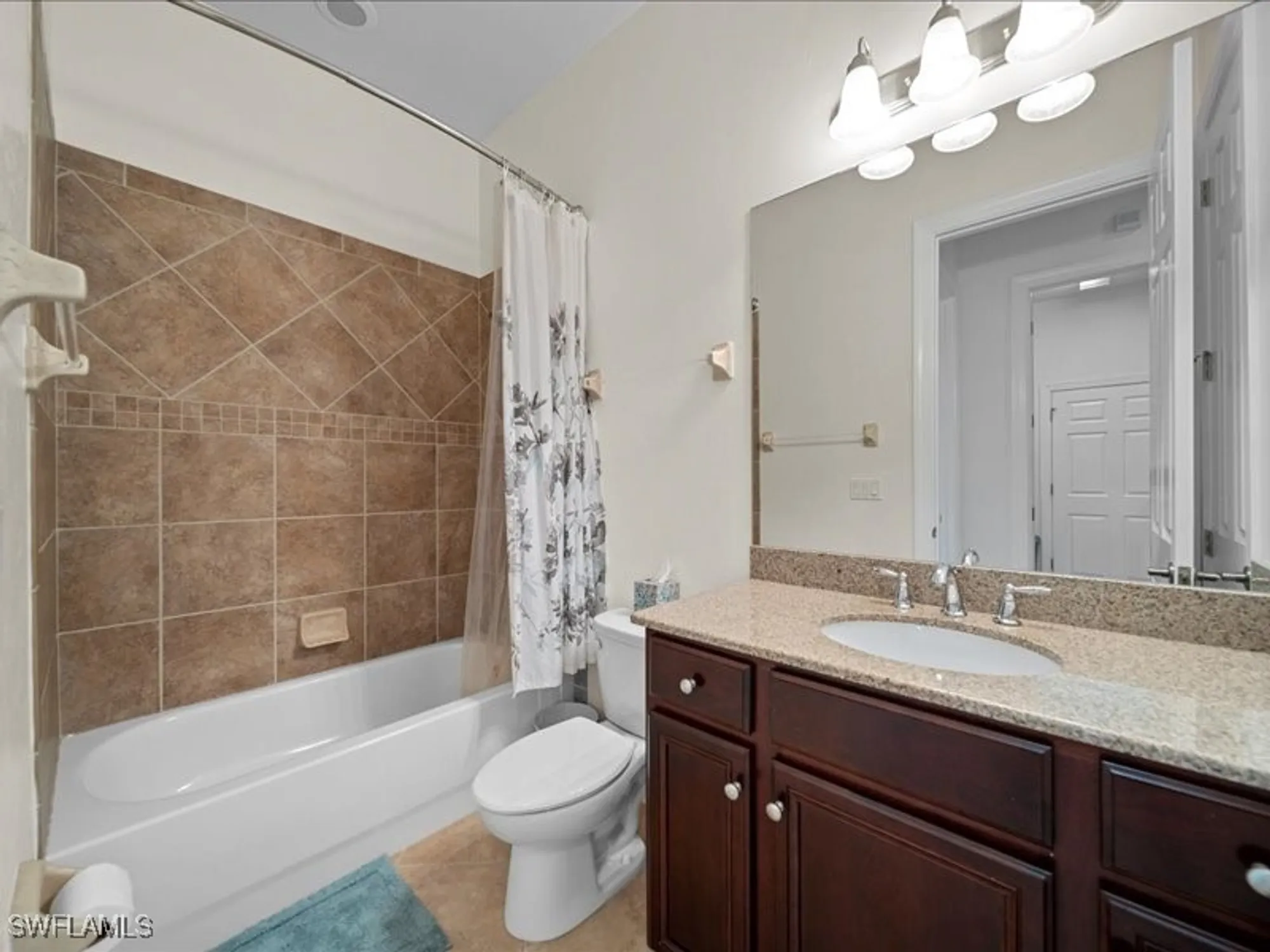 Property Slideshow image 14 of 30 | 12938 kingsmill way, Fort Myers, FL, 33913