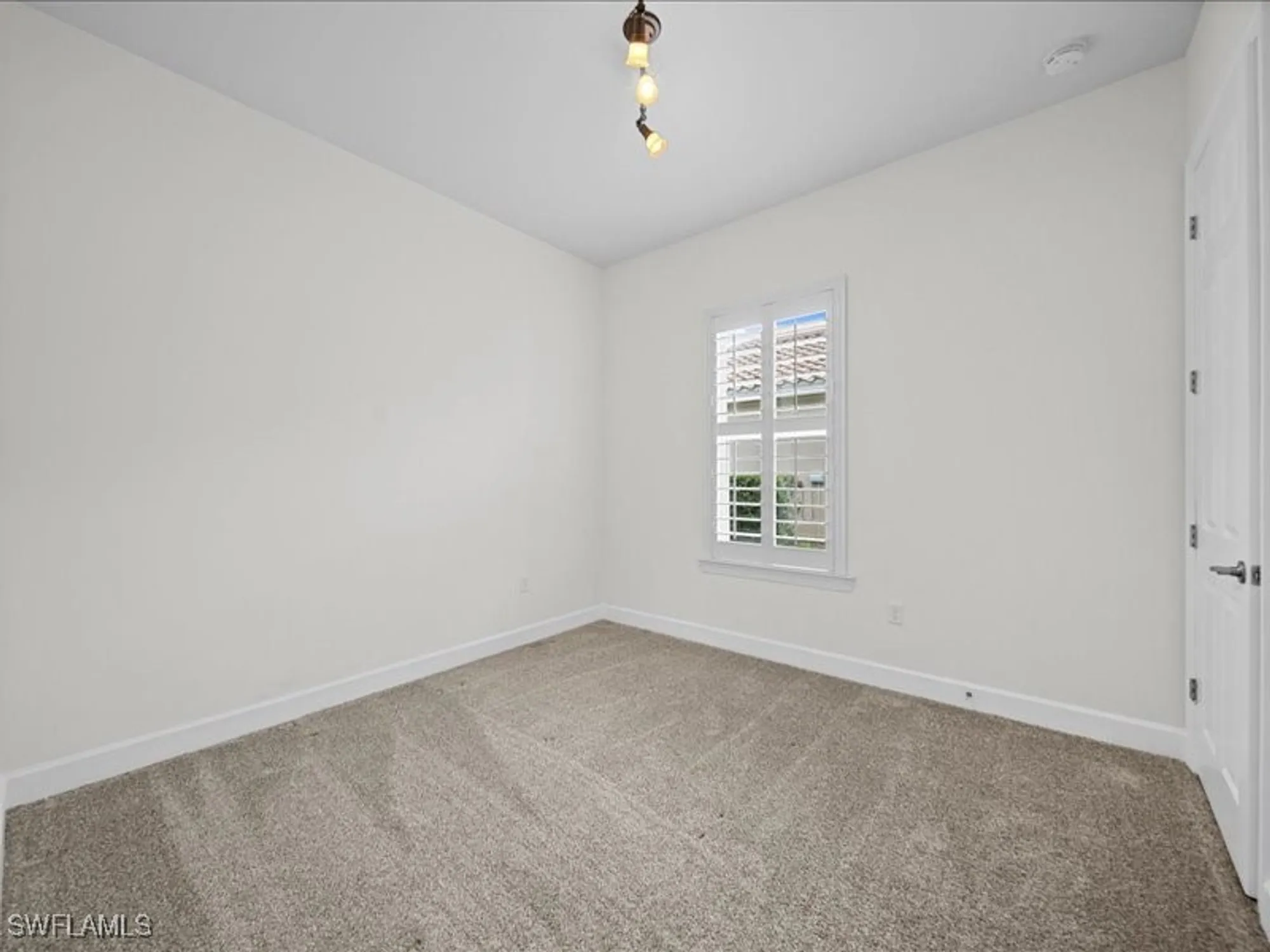Property Slideshow image 15 of 30 | 12938 kingsmill way, Fort Myers, FL, 33913