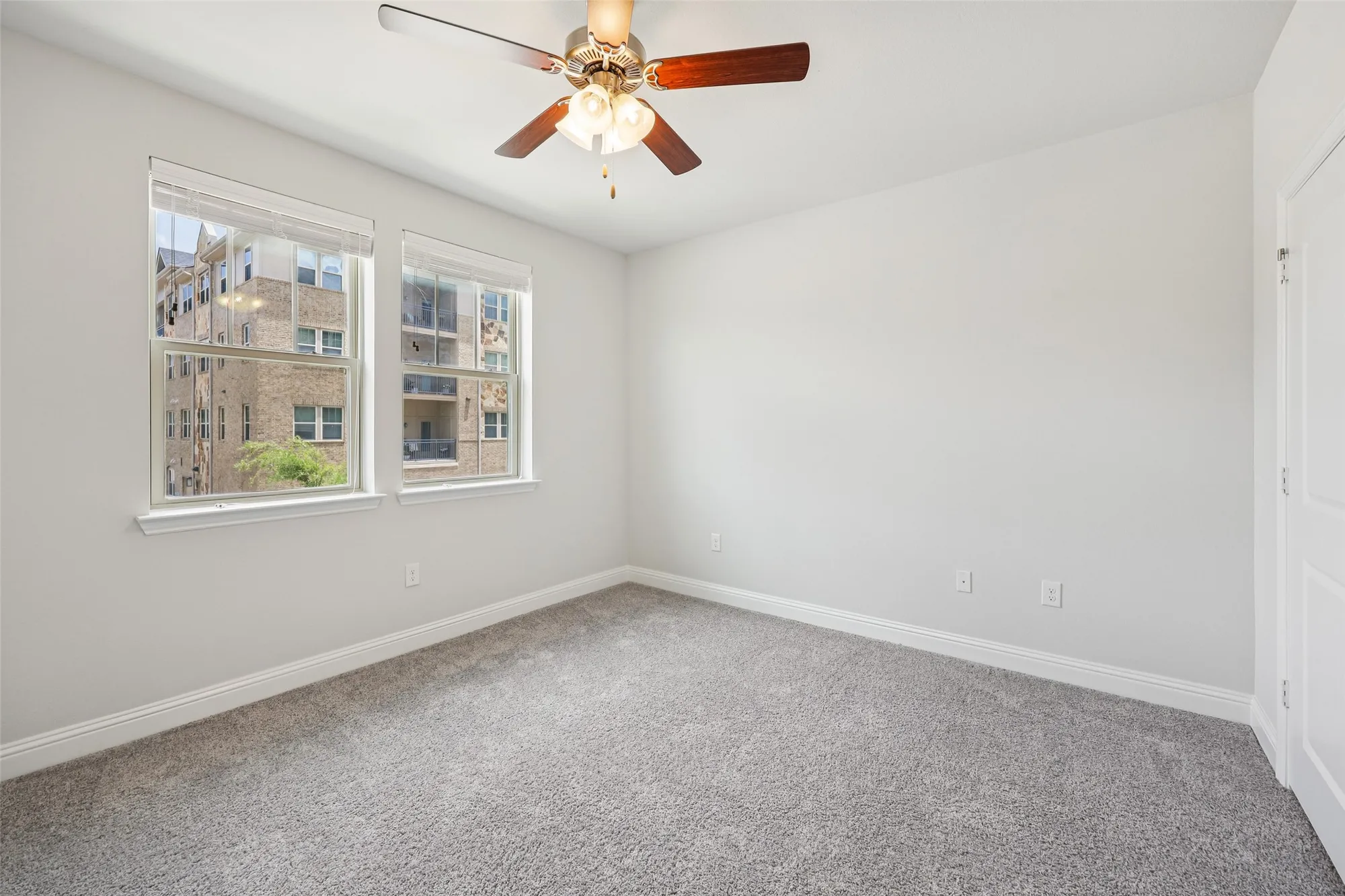 Property Slideshow image 8 of 35 | 1735 wittington pl apt 2203, Farmers Branch, TX, 75234