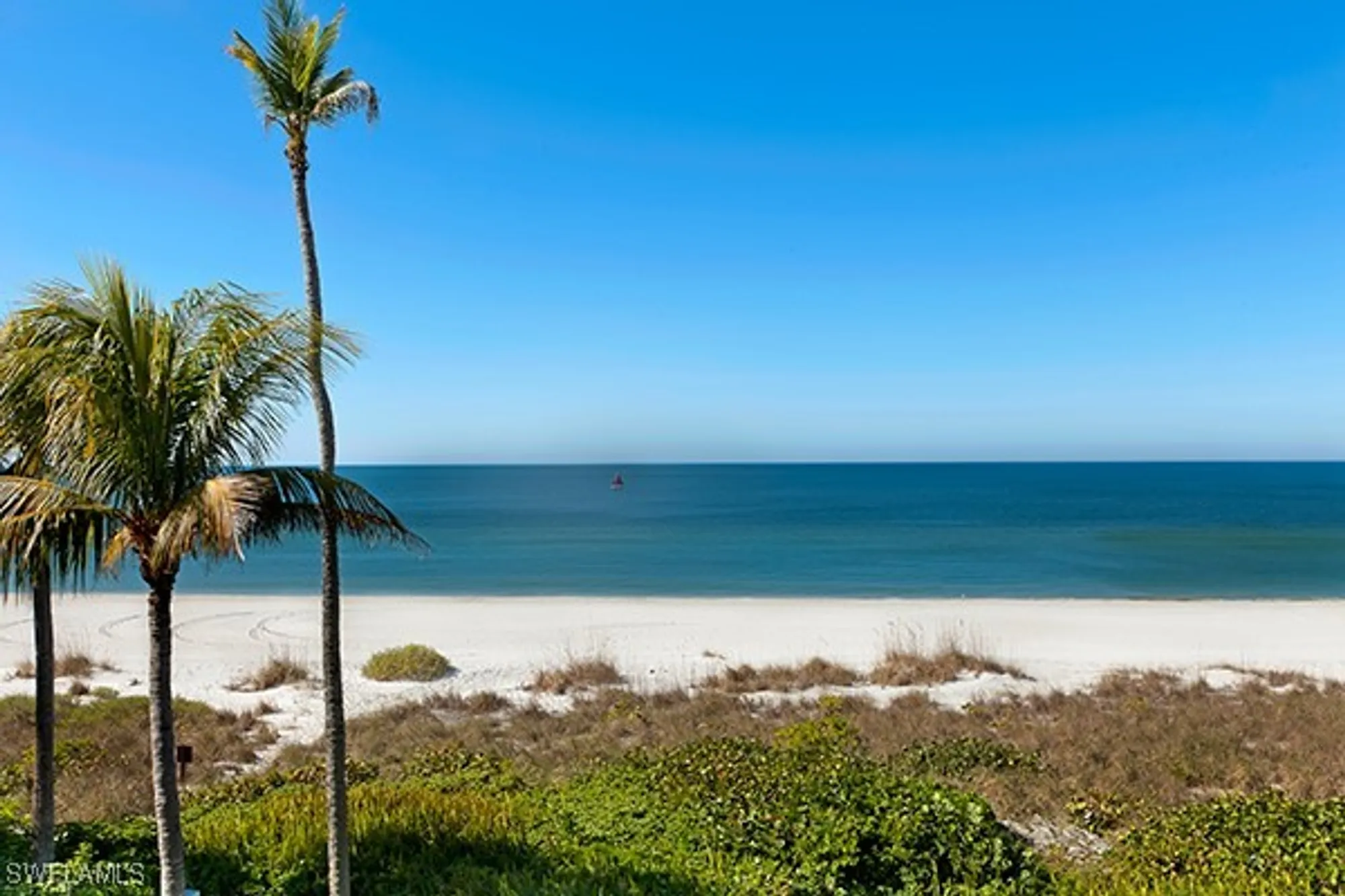 Property Slideshow image 21 of 42 | 2500 gulf shore blvd s9, Naples, FL, 34103