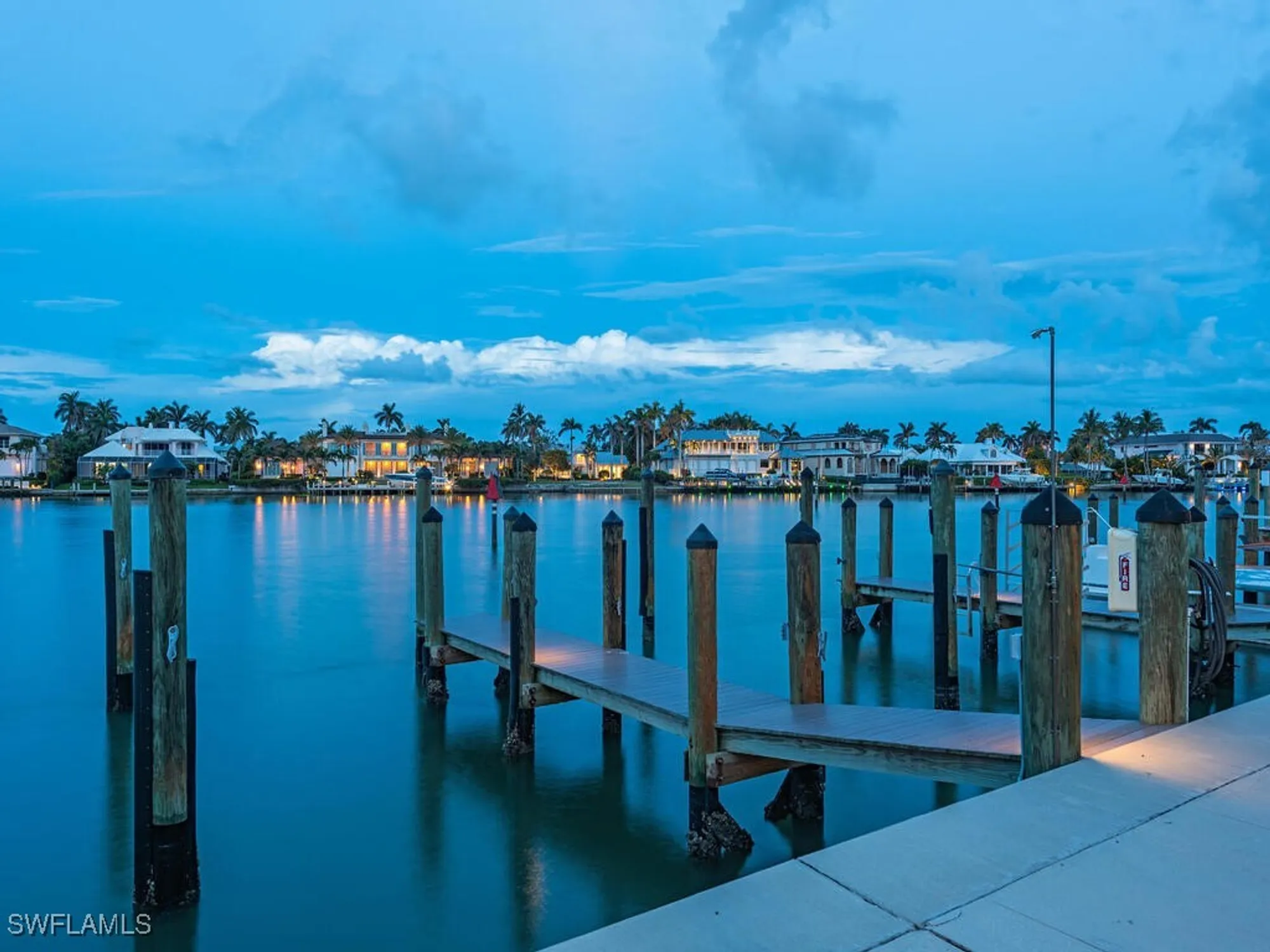 Property Slideshow image 22 of 42 | 2500 gulf shore blvd s9, Naples, FL, 34103