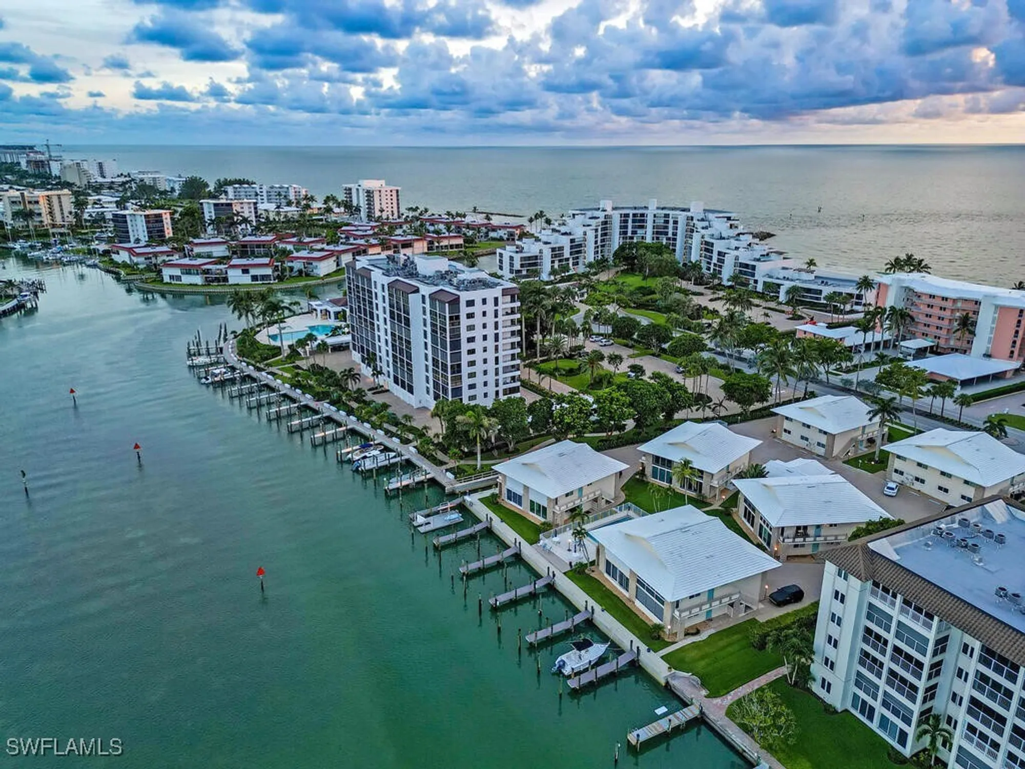 Property Slideshow image 23 of 42 | 2500 gulf shore blvd s9, Naples, FL, 34103