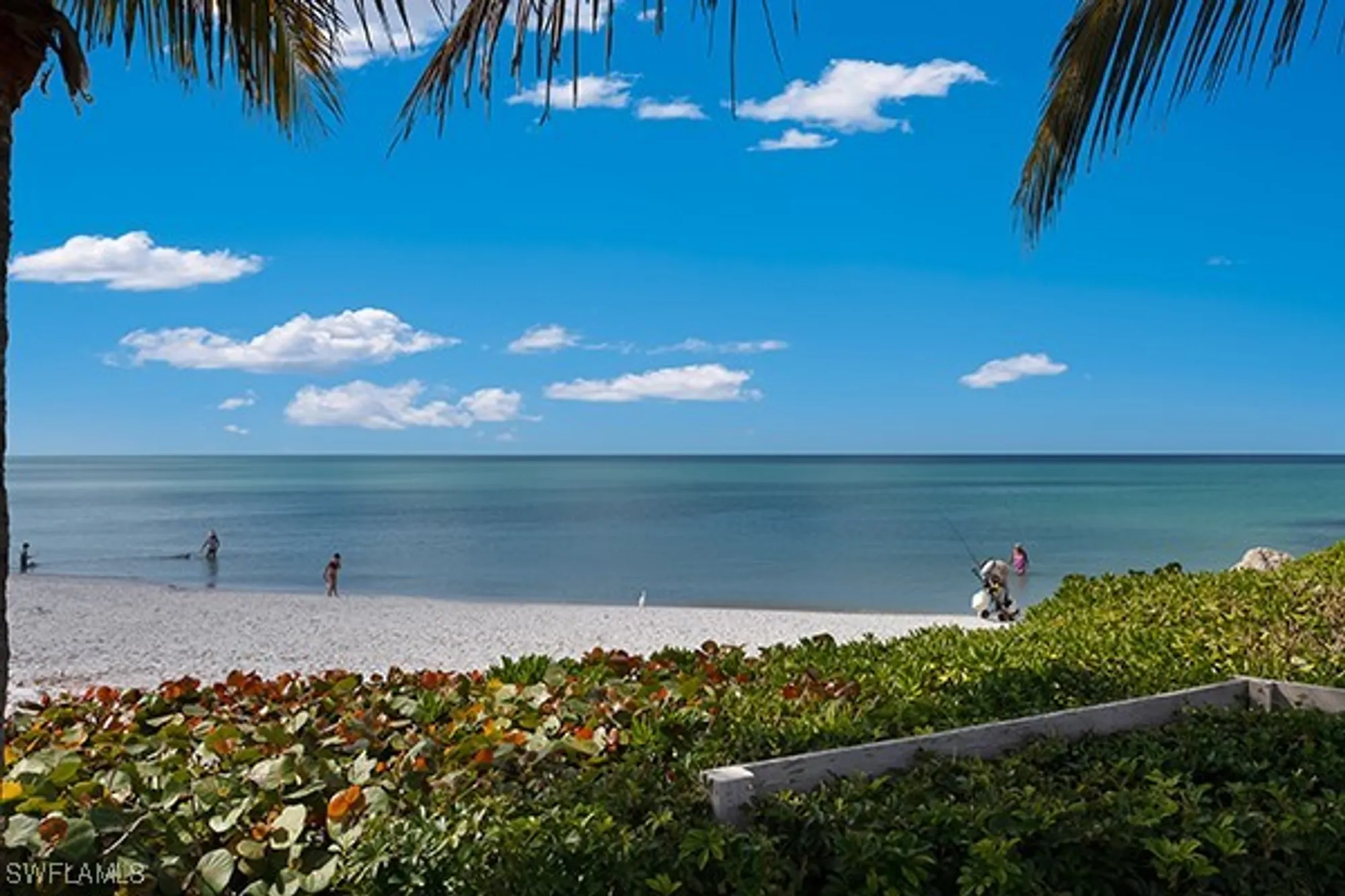 Property Slideshow image 36 of 42 | 2500 gulf shore blvd s9, Naples, FL, 34103