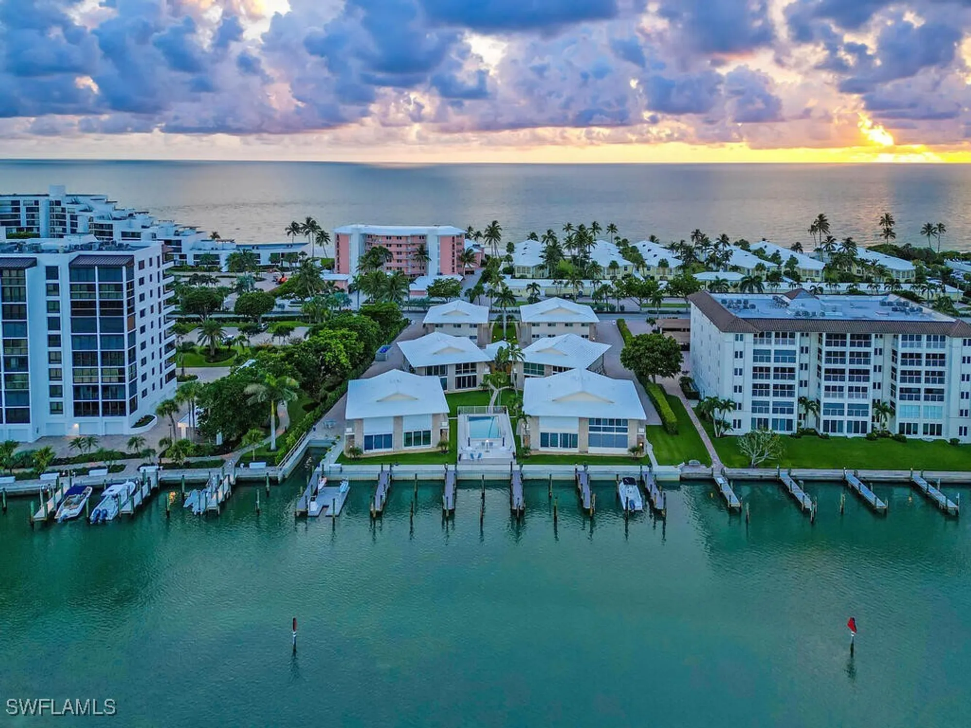 Property Slideshow image 7 of 42 | 2500 gulf shore blvd s9, Naples, FL, 34103