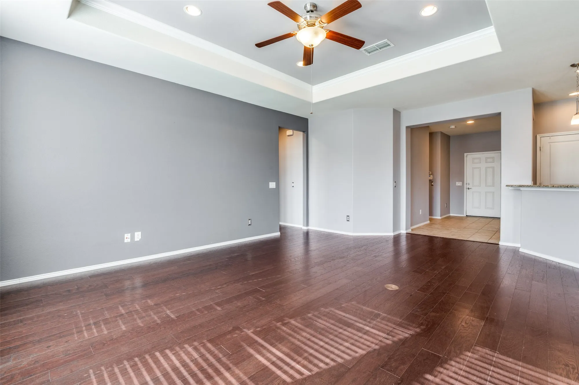 Property Slideshow image 10 of 30 | 2941 oyster bay dr, Frisco, TX, 75036