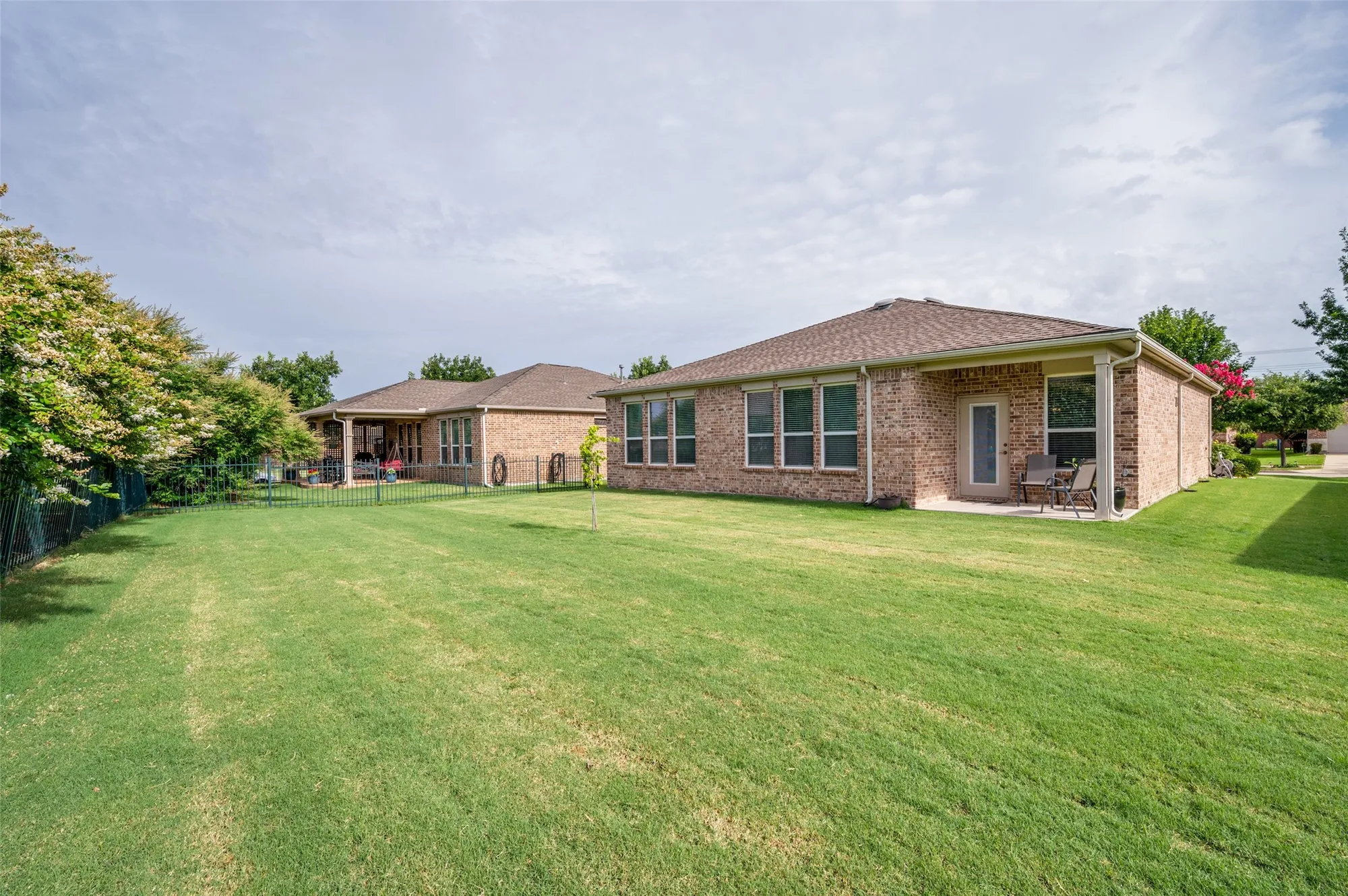 Property Slideshow image 27 of 30 | 2941 oyster bay dr, Frisco, TX, 75036