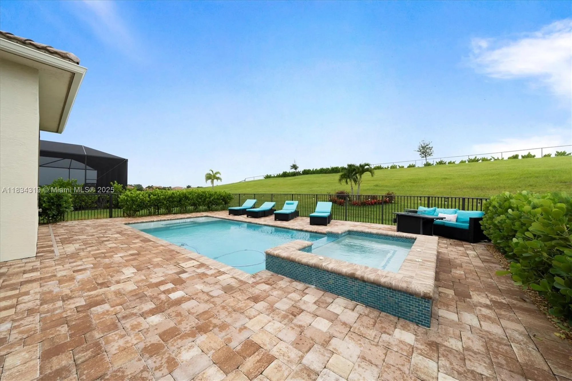 Property Slideshow image 39 of 52 | 9247 sw miracoli way, Port St Lucie, FL, 34987