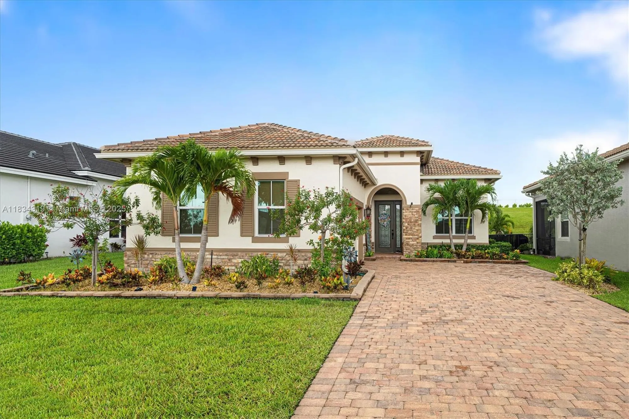 Property Slideshow image 5 of 52 | 9247 sw miracoli way, Port St Lucie, FL, 34987