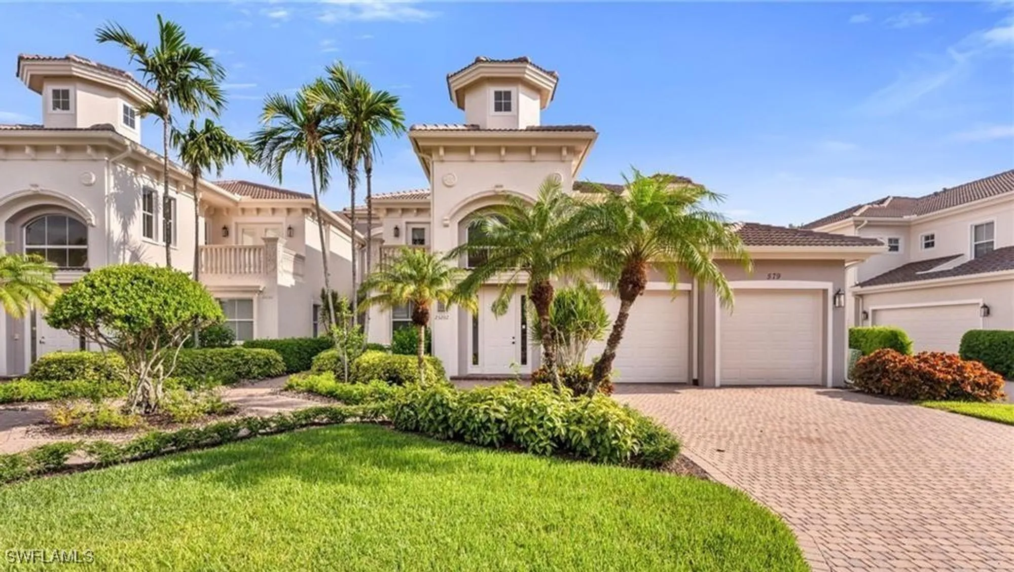Property Slideshow image 2 of 24 | 579 avellino isles cir # 202, Naples, FL, 34119
