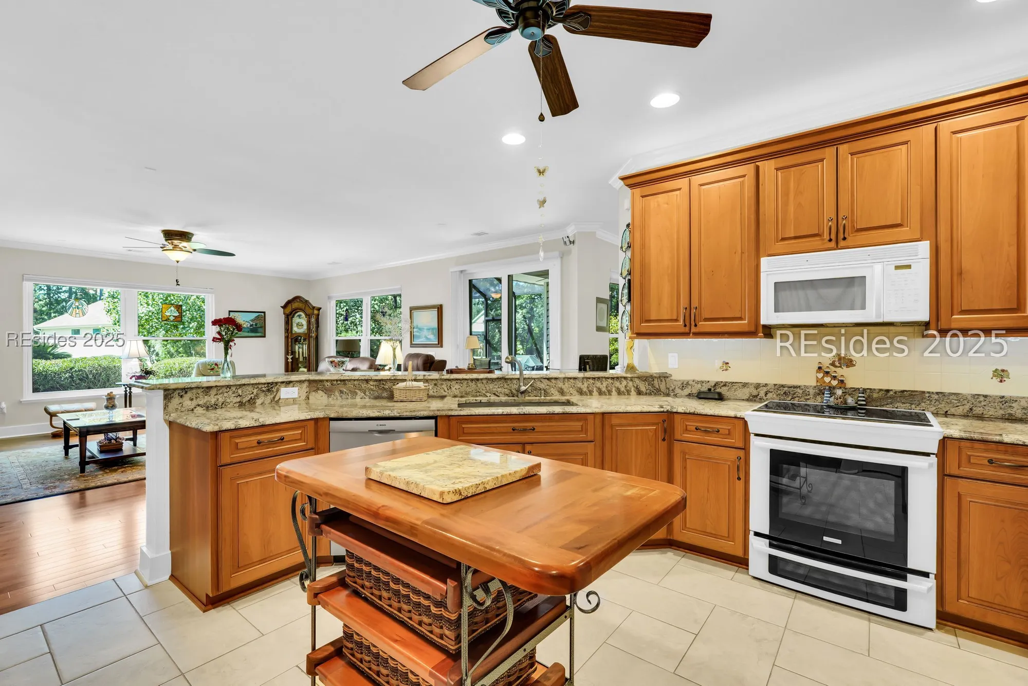 Property Slideshow image 2 of 45 | 21 trescot ln, Bluffton, SC, 29909